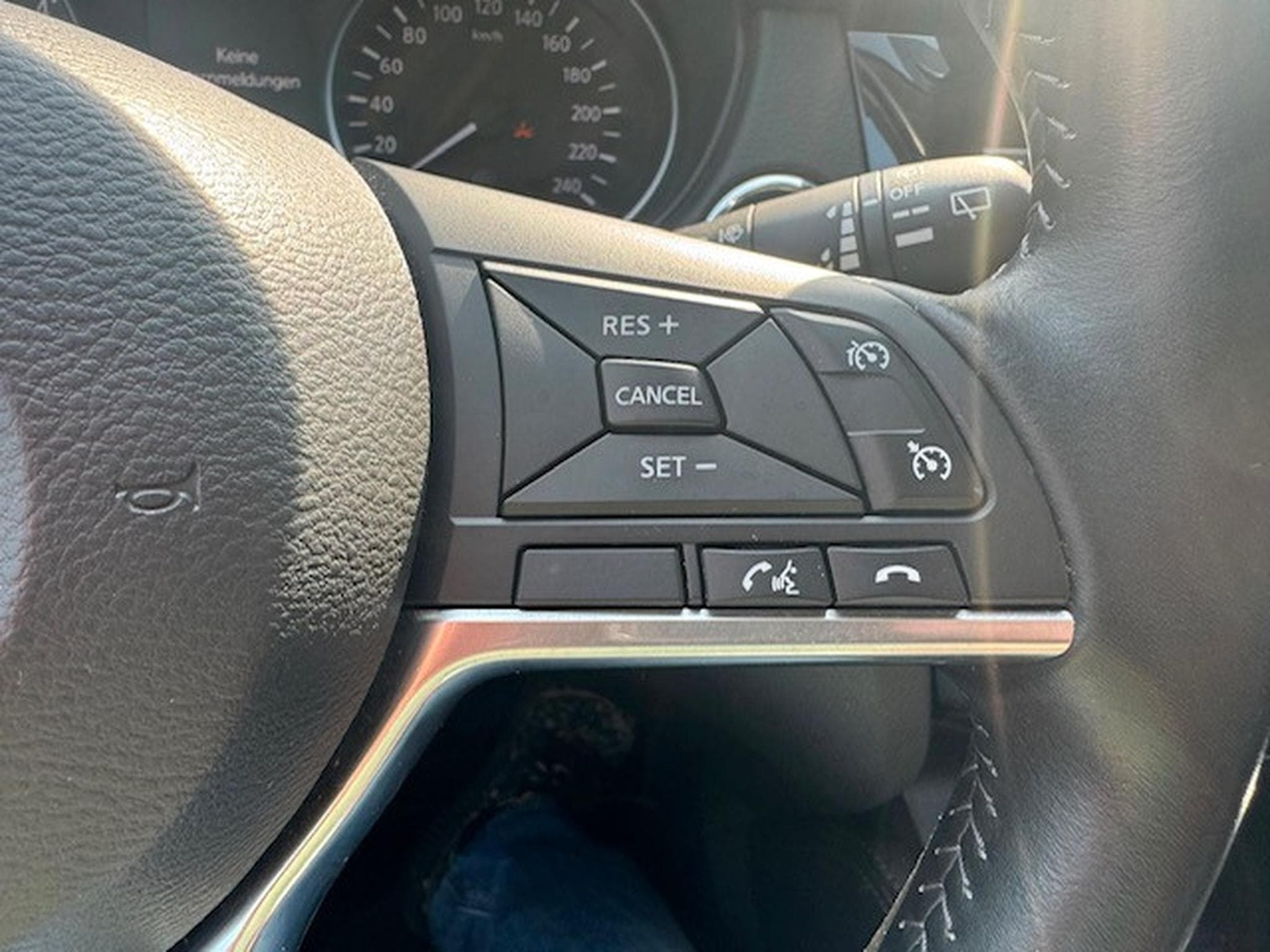 Nissan Qashqai NISSAN QASHQAI TEKNA 360 KAMERA NAVI XENON AUTOMATIK (2018) - Foto 16
