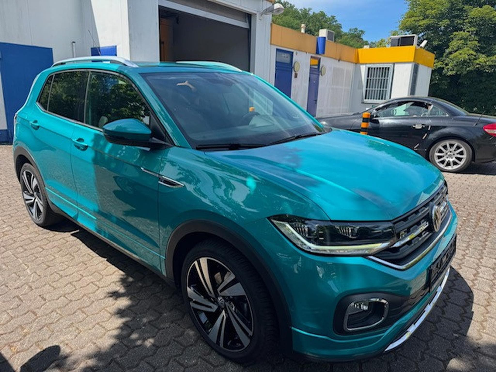 VW T-Cross VOLKSWAGEN T-CROSS R-LINE LED AUTOMATIK LEDER NAVI DIGITAL C (2019) - Foto 3