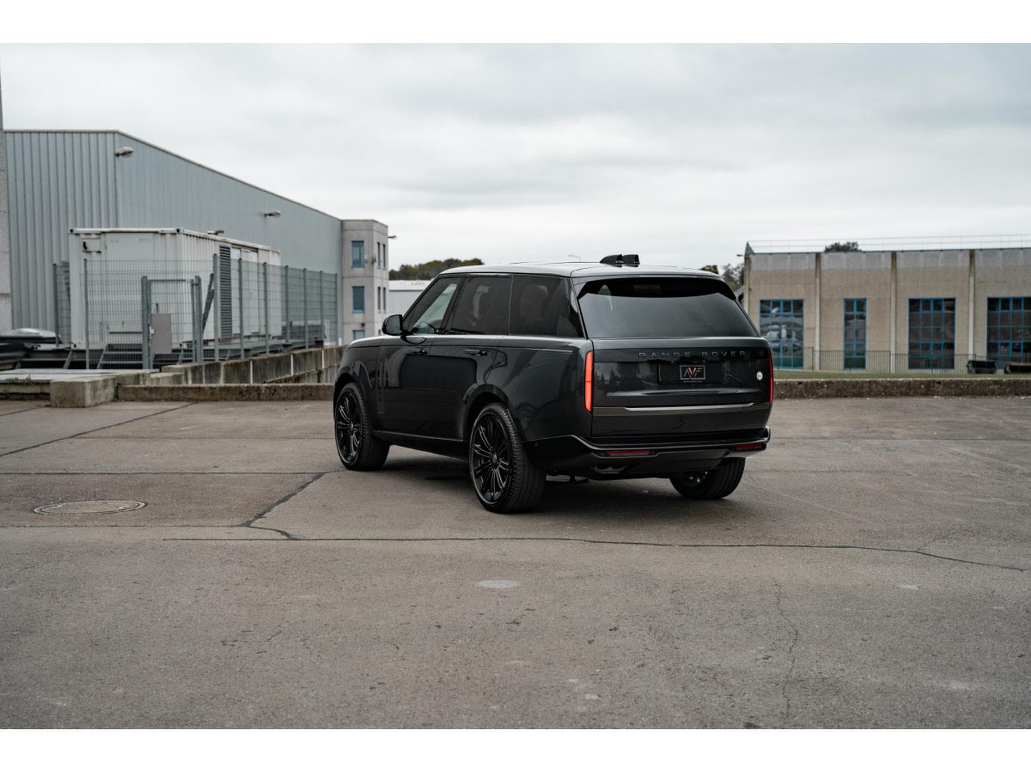 Land-Rover Range Rover SWB P530 SV AWD Auto. 23MY (2023) - Photo 8