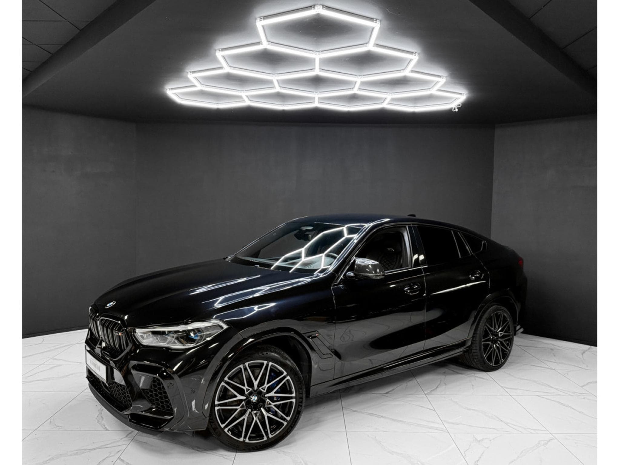 BMW X6M COMPETITION / HK / 360 / SOFT CLOSE / MASSAGE (2021) - Photo 1
