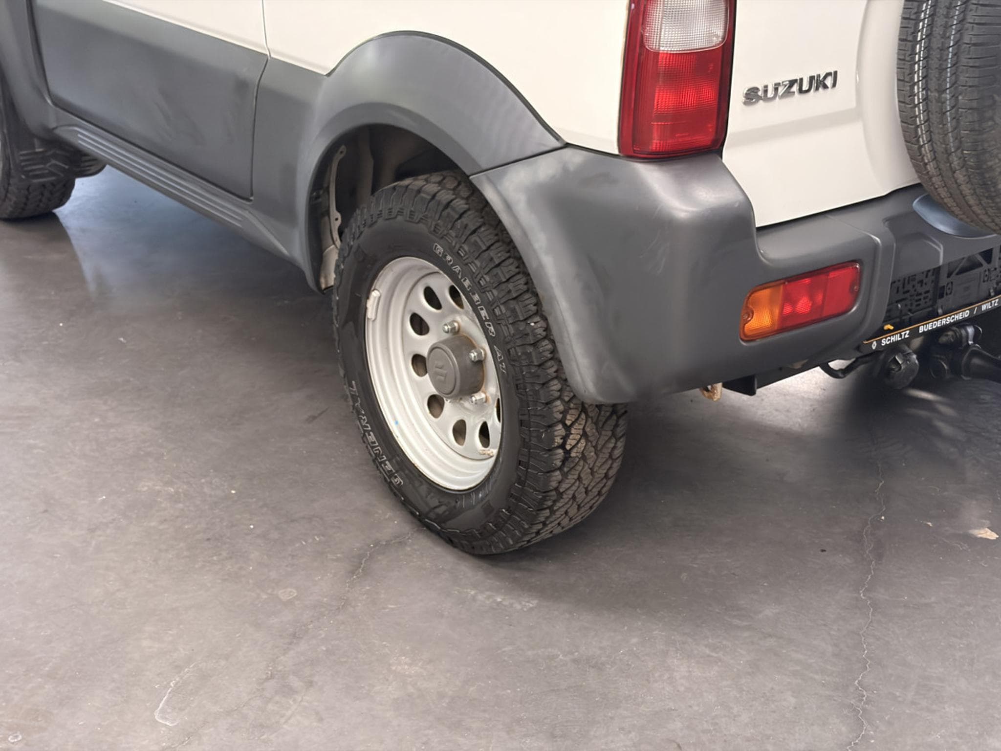 Suzuki Jimny 1.3 Ess 84 Chevaux (2018) - Photo 5