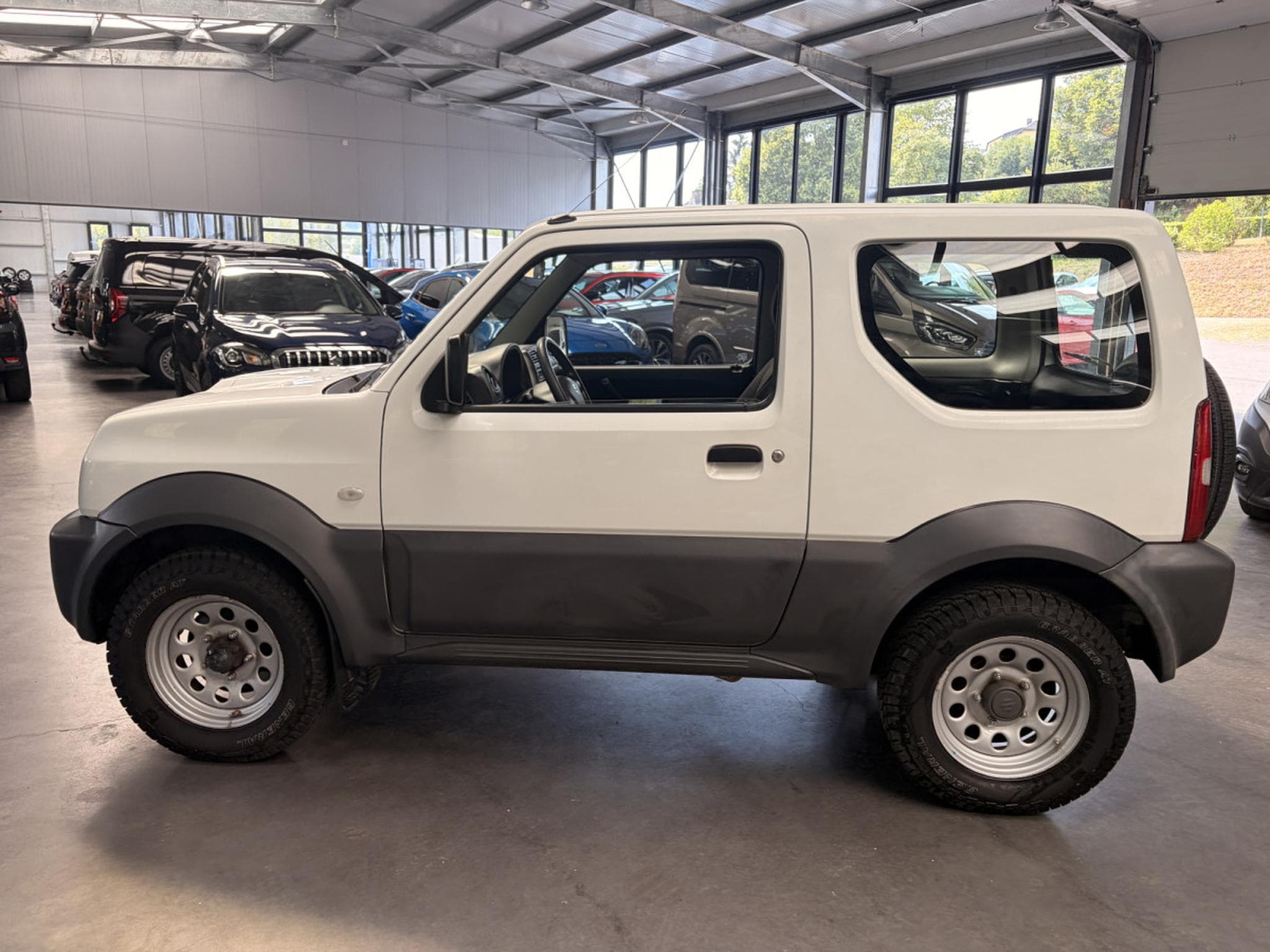 Suzuki Jimny 1.3 Ess 84 Chevaux (2018) - Photo 7
