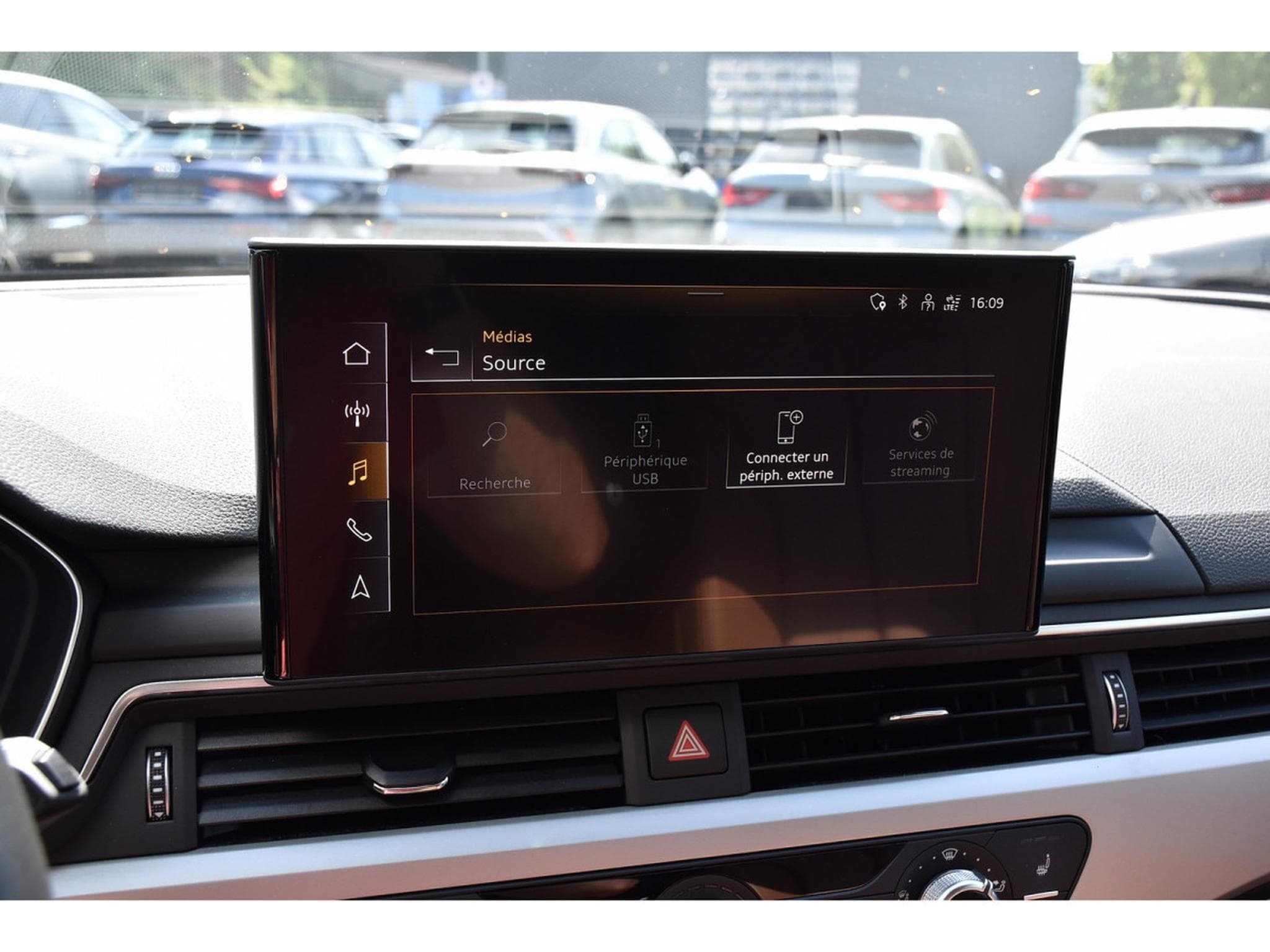 Audi A4 40 TDI Quattro S-Tronic CUIR GPS ATT RMQ CAM 1° MAIN (2022) - Foto 11