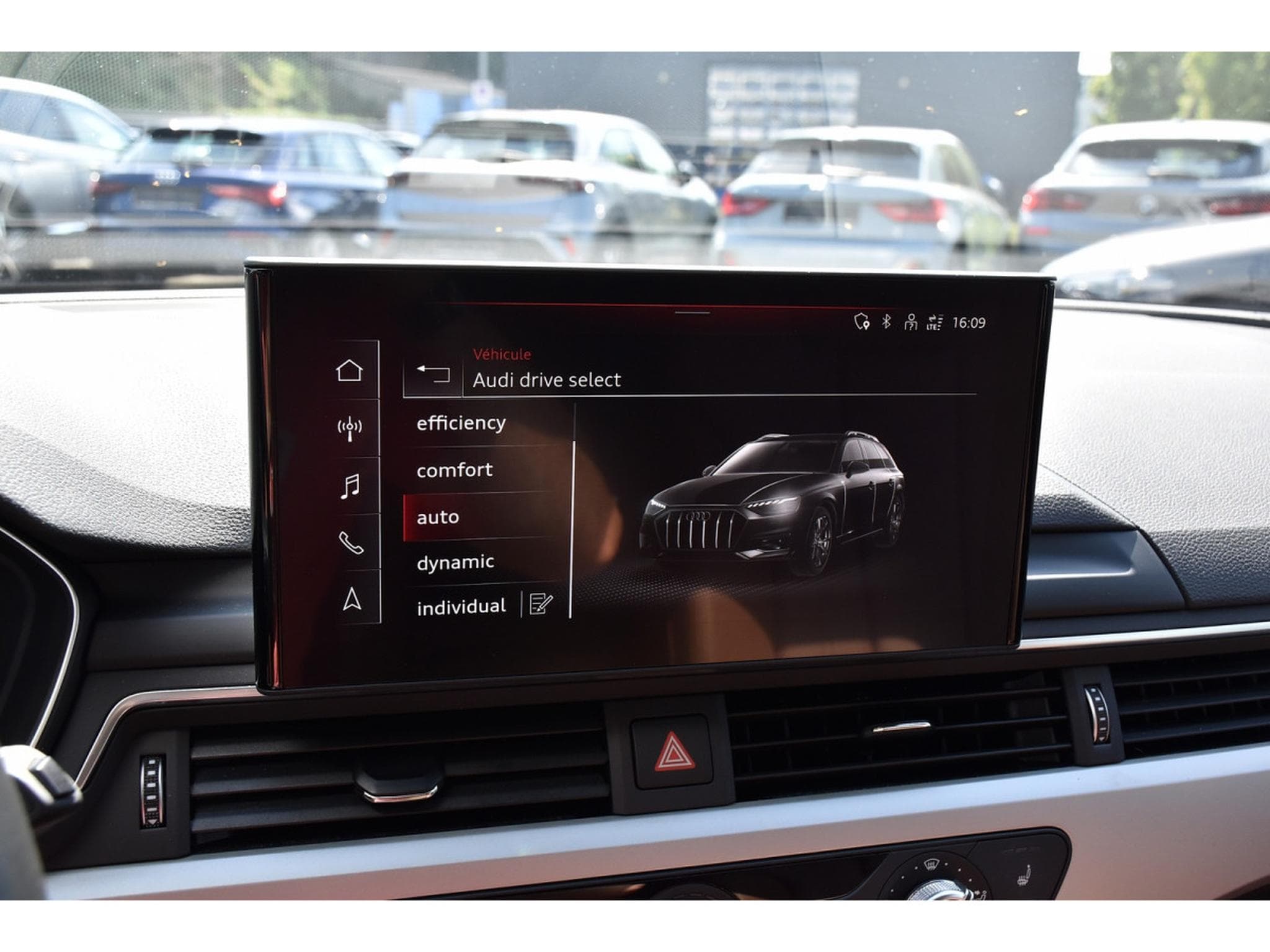 Audi A4 40 TDI Quattro S-Tronic CUIR GPS ATT RMQ CAM 1° MAIN (2022) - Foto 15