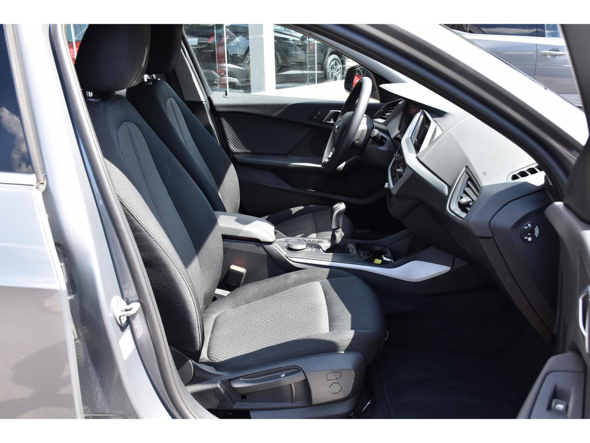 BMW 116 i CLIMA REGUL GPS PDC LED 1° MAIN (2023) - Foto 7