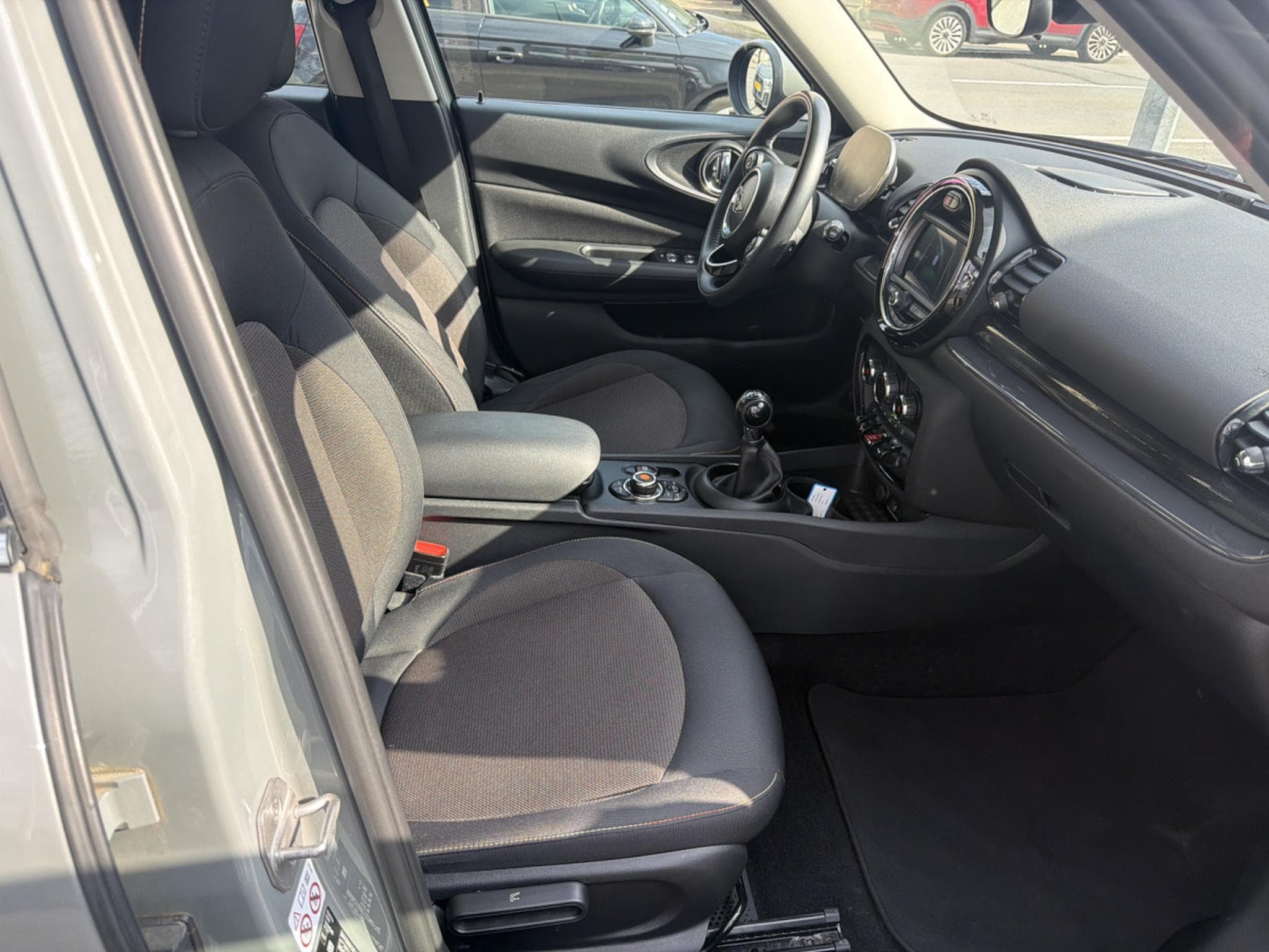 Mini Clubman One D 115CV BM6 (2020) - Photo 10