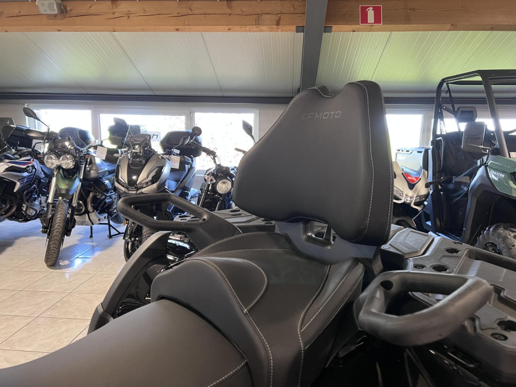 CF Moto CForce 850 T3 no ABS 60 km/h (2026) - Photo 5