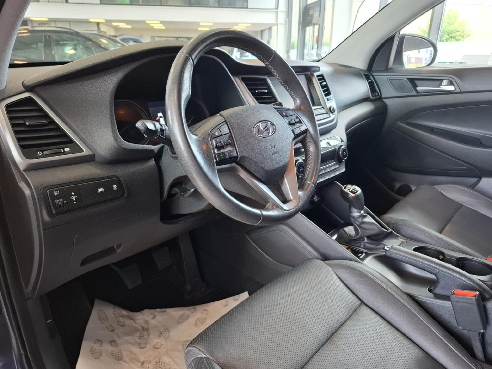 Hyundai Tucson 1.6 GDI 2WD CUIR NAVI 1 HAND (2018) - Photo 7
