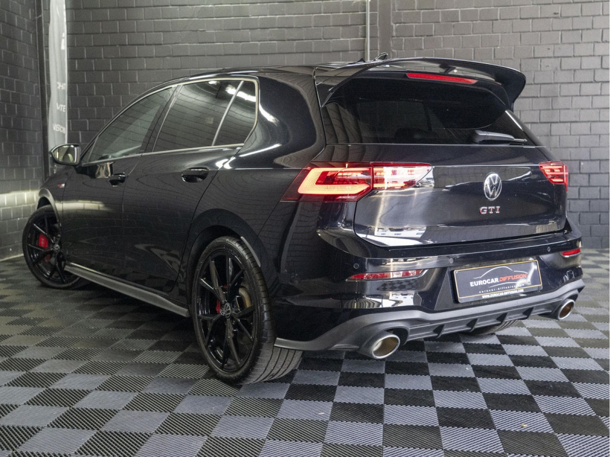 VW Golf GTI Clubsport 2.0 TSI 300 CV DSG7 * BLACK STYLE* MATRIX *ALA (2024) - Foto 3