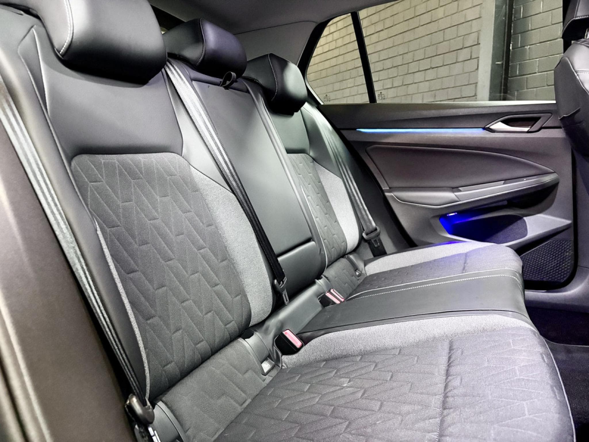 VW Golf Life Energy 1.5 TSI eHybrid 204 CV DSG6 * MATRIX* ATTELAGE * (2025) - Foto 12