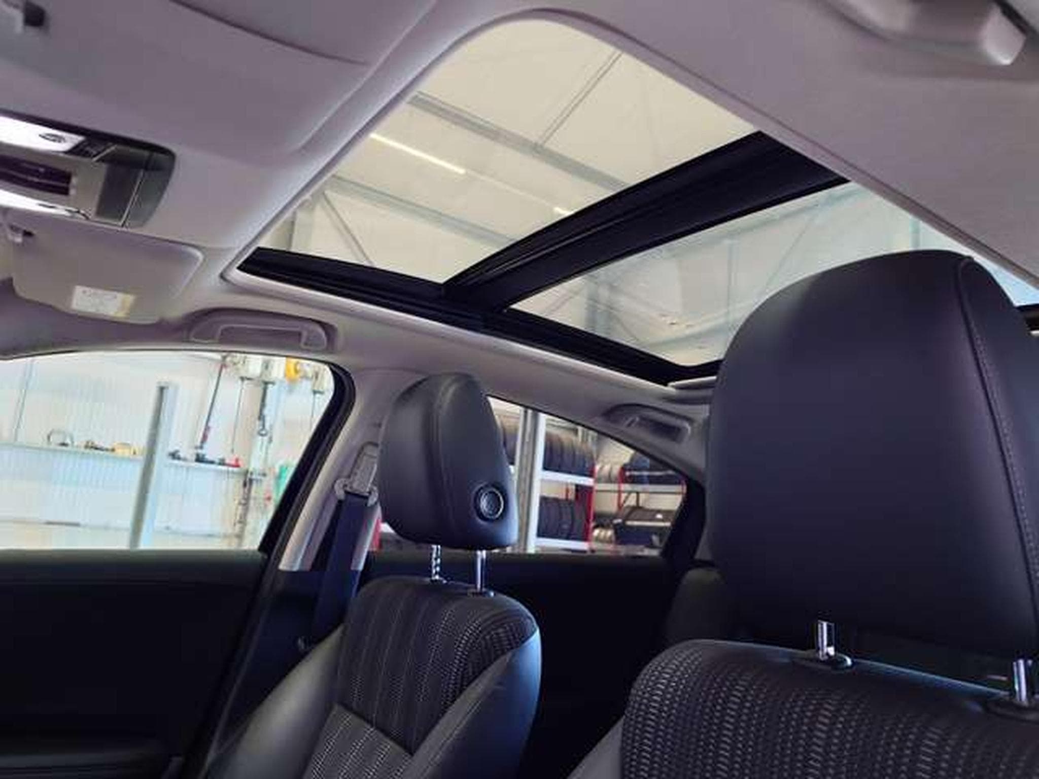 Honda HR-V HR-V 1.6 D-TEC Executive BVM6 120 PS (2017) - Photo 12