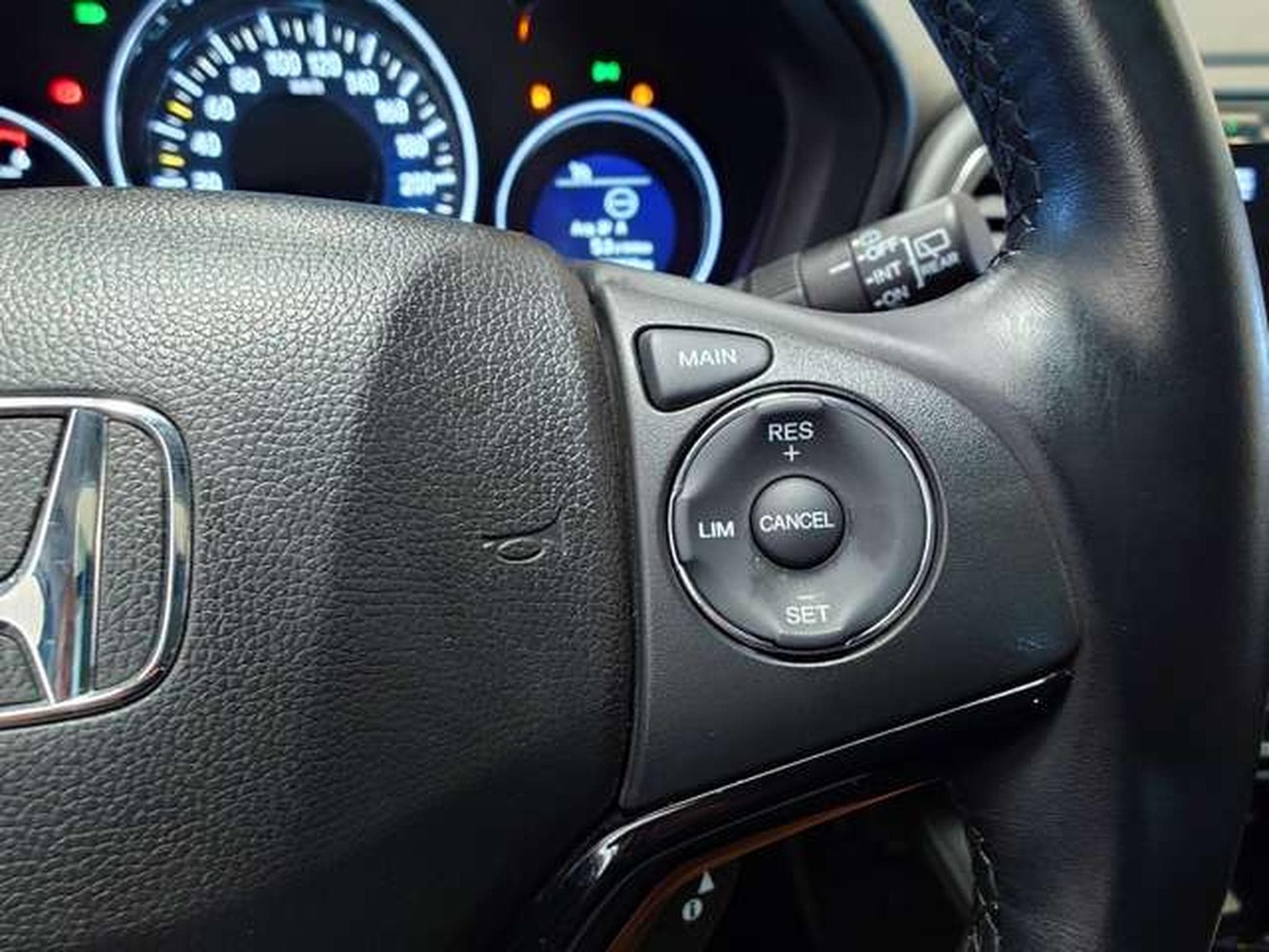 Honda HR-V HR-V 1.6 D-TEC Executive BVM6 120 PS (2017) - Photo 14