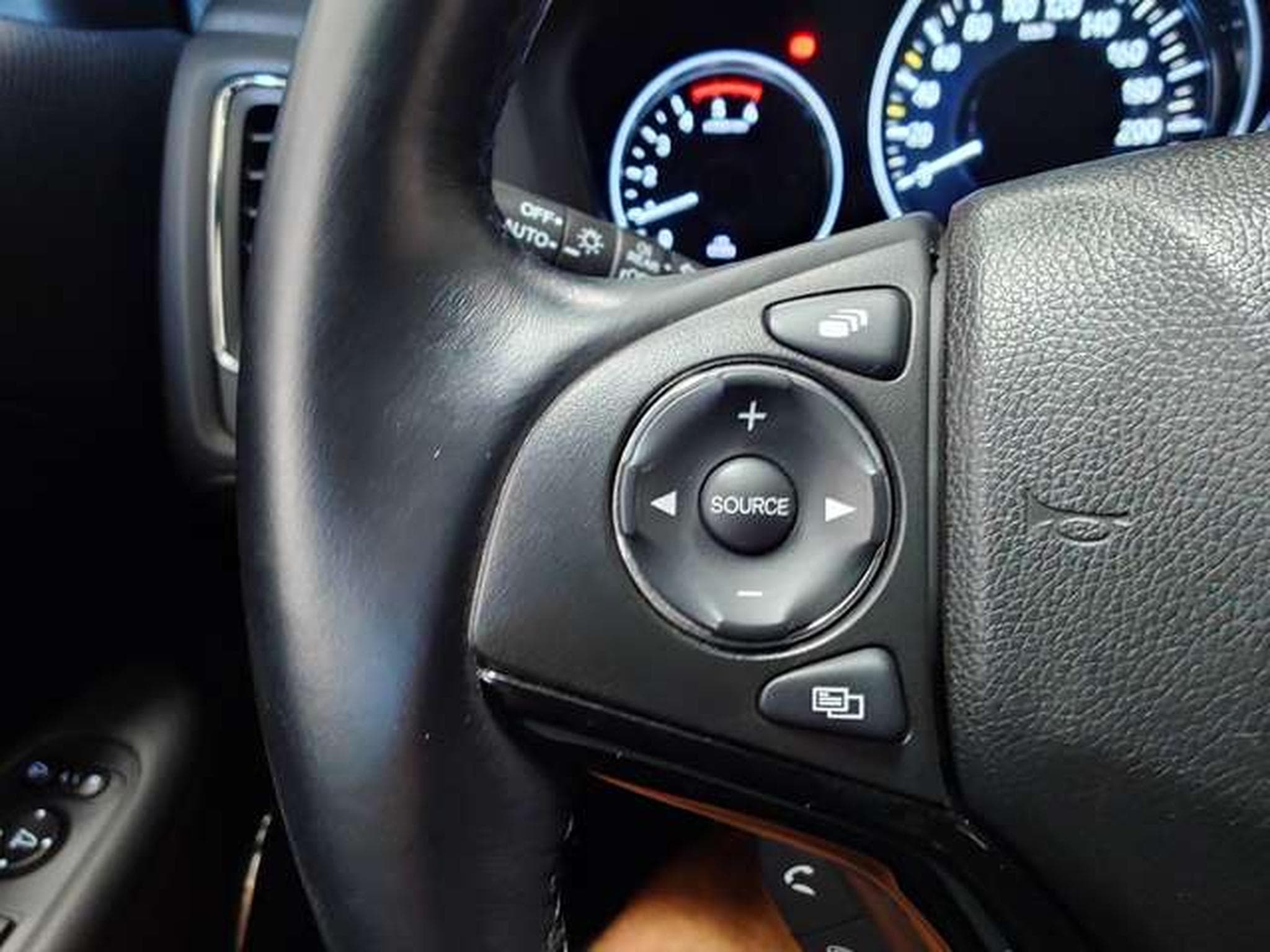Honda HR-V HR-V 1.6 D-TEC Executive BVM6 120 PS (2017) - Photo 15