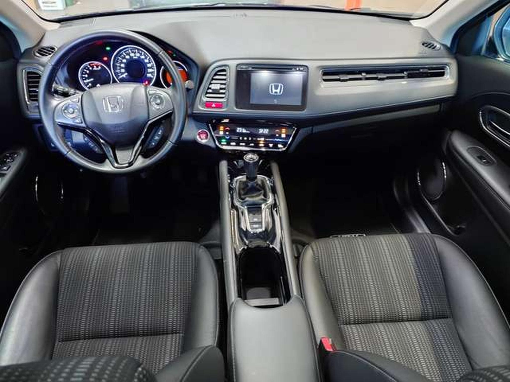 Honda HR-V HR-V 1.6 D-TEC Executive BVM6 120 PS (2017) - Photo 4
