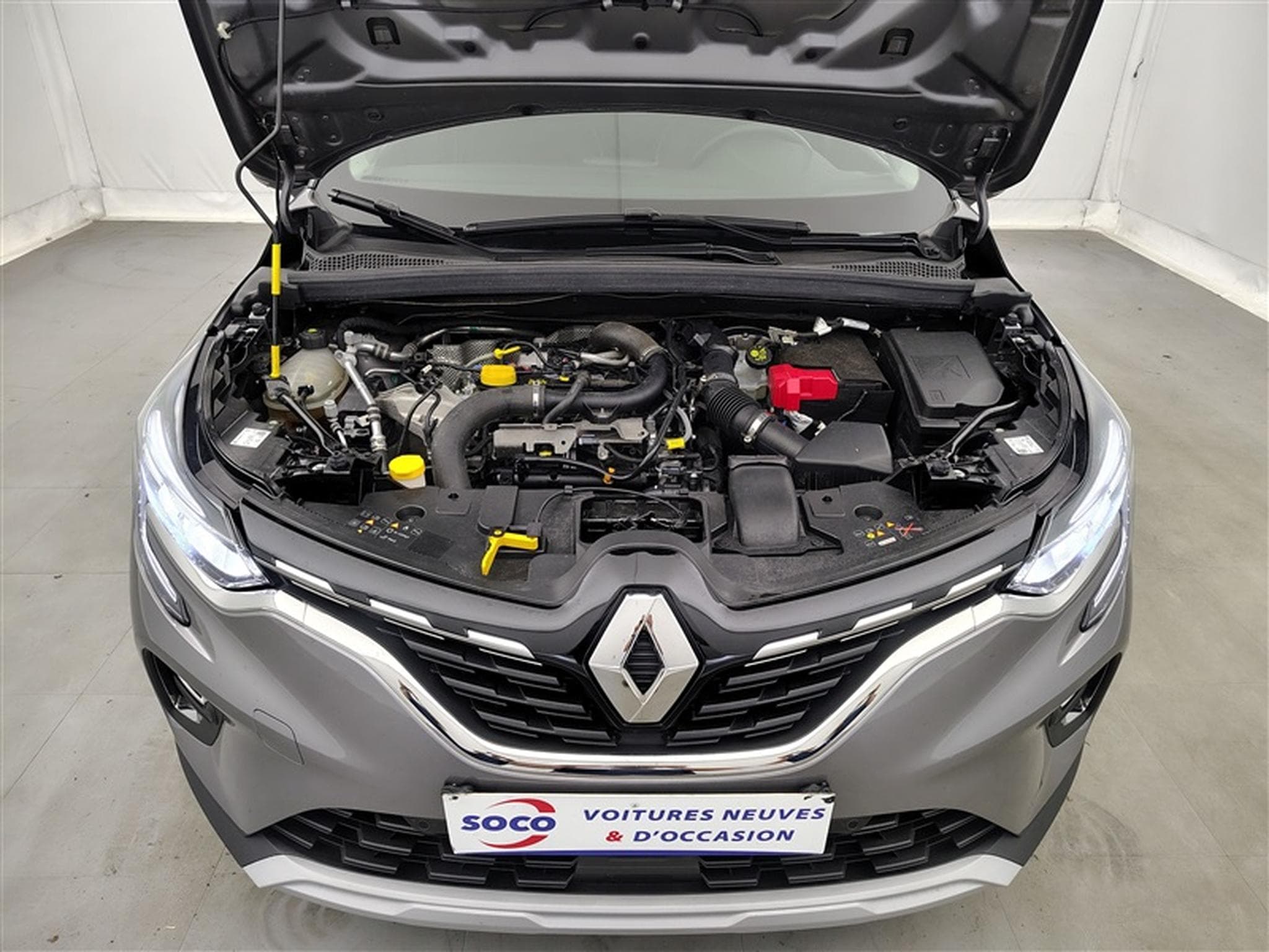 Renault Captur 1.0 TCe Evolution GPF (2023) - Photo 20