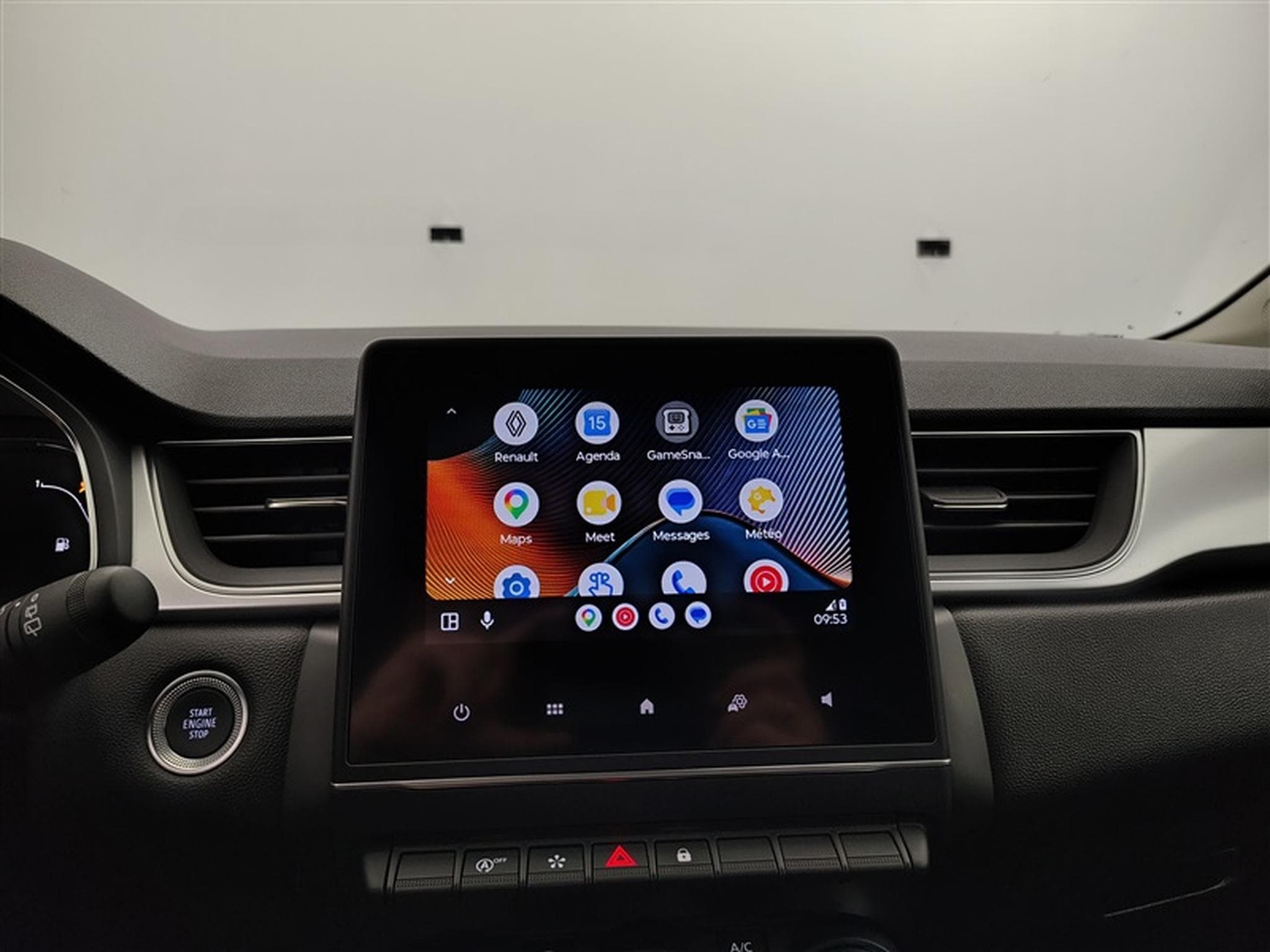 Renault Captur 1.0 TCe Evolution GPF (2023) - Photo 21
