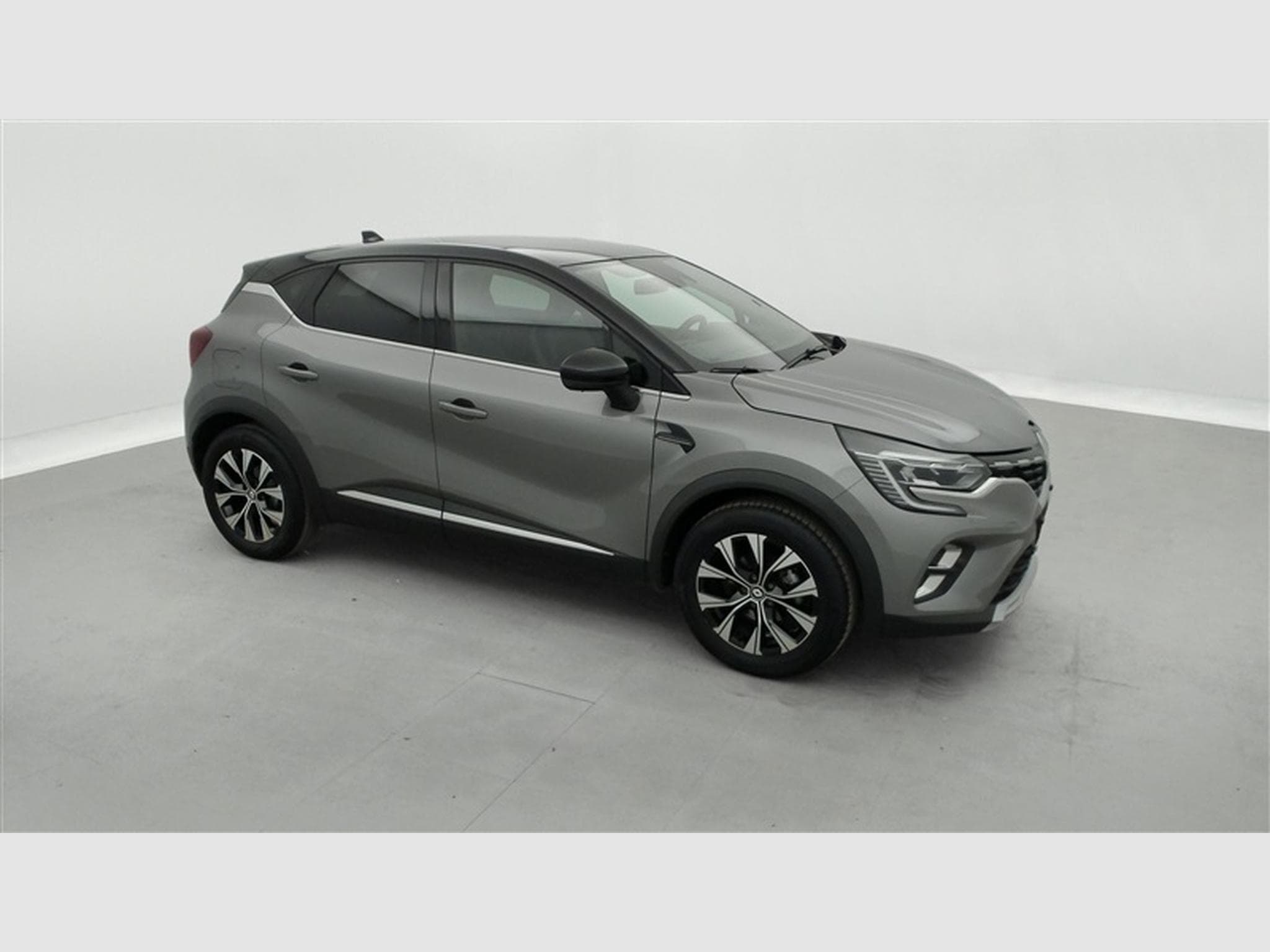 Renault Captur 1.0 TCe Evolution GPF (2023) - Photo 24