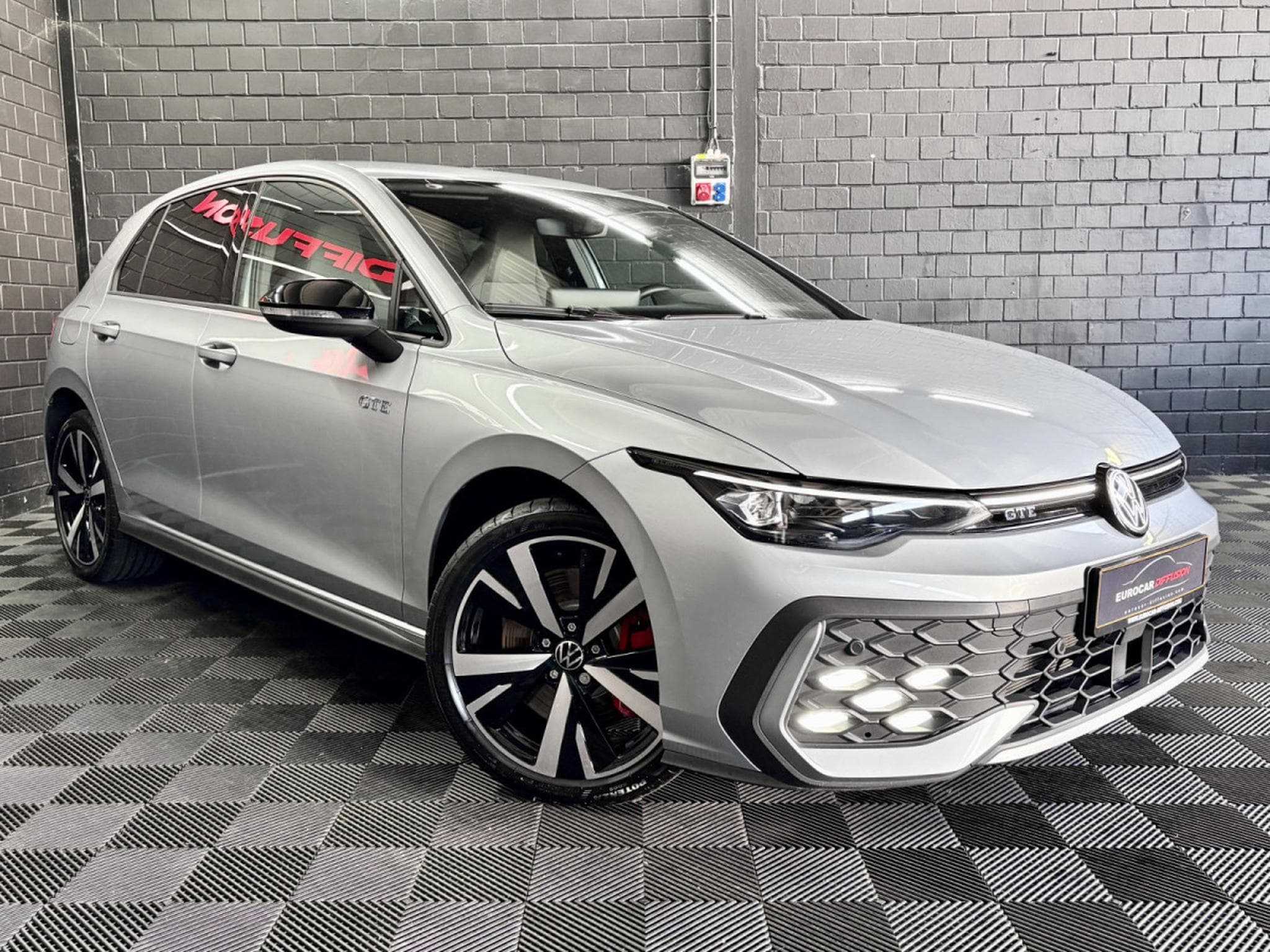 VW Golf GTE PHASE 2  1.5 eHybrid 272 CV DSG 6 *DCC* MATRIX * ATTELAG (2025) - Photo 2