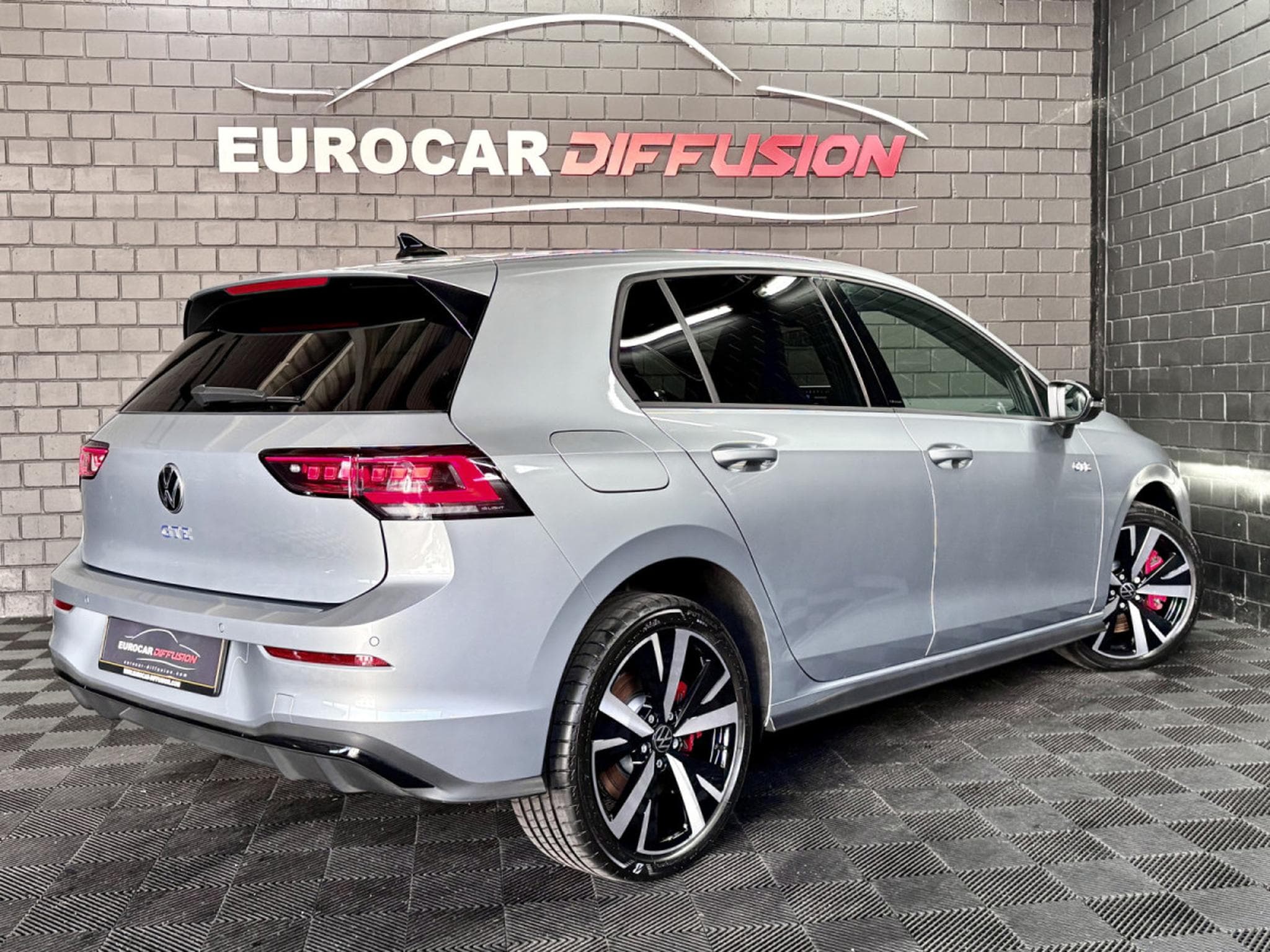 VW Golf GTE PHASE 2  1.5 eHybrid 272 CV DSG 6 *DCC* MATRIX * ATTELAG (2025) - Photo 6