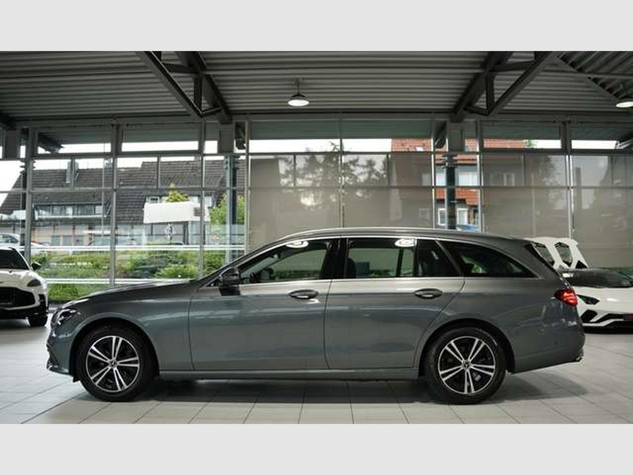 Mercedes E 220 T d 4M Avantgarde *1.H *AHK *MwSt. *WIDE (2020) - Photo 11