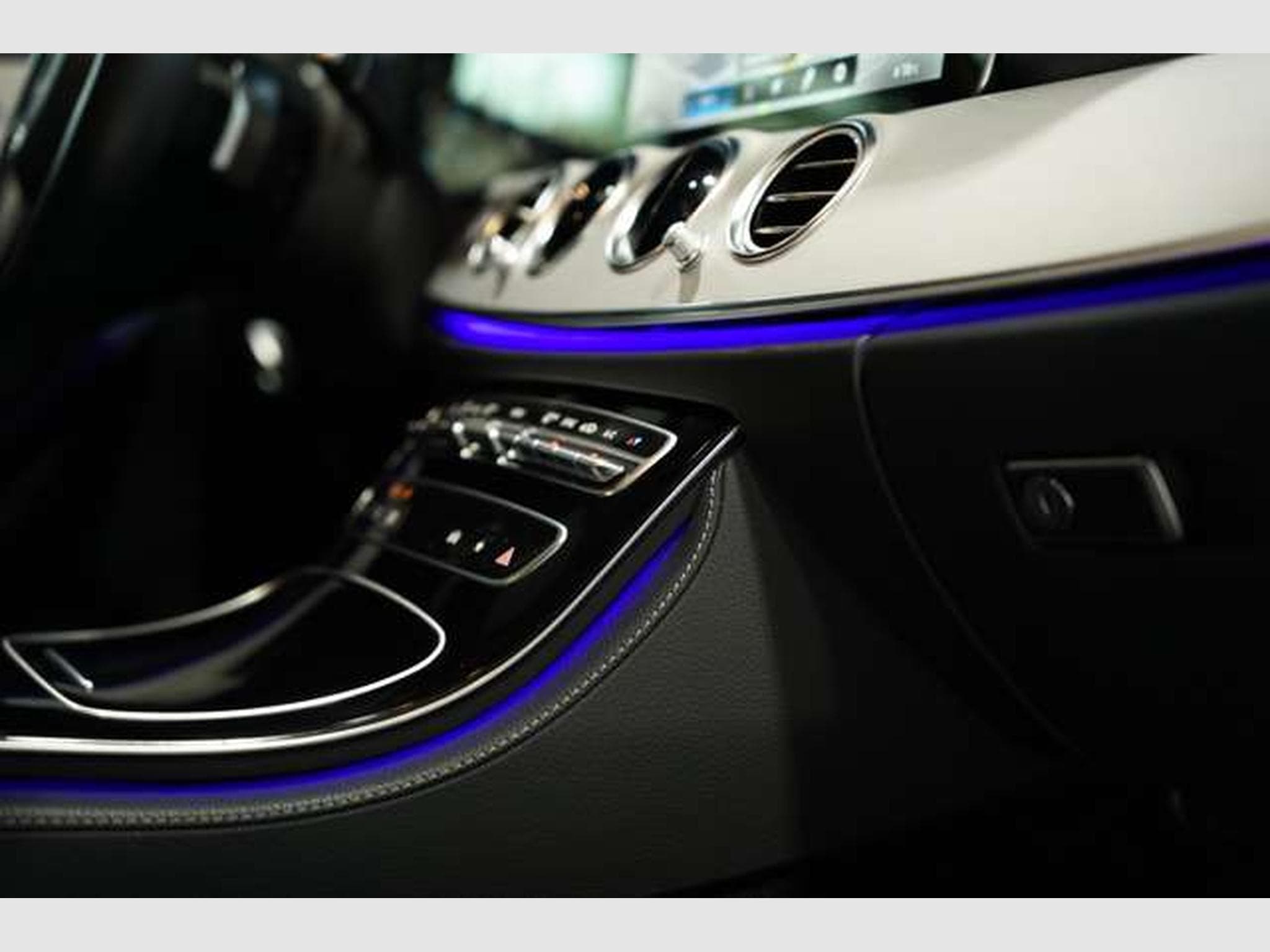 Mercedes E 220 T d 4M Avantgarde *1.H *AHK *MwSt. *WIDE (2020) - Photo 16