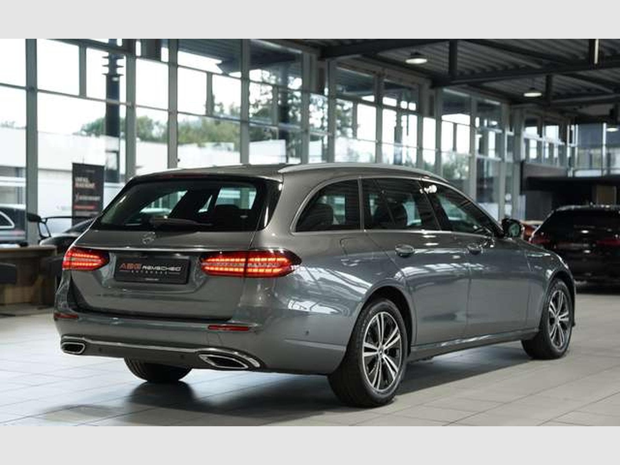 Mercedes E 220 T d 4M Avantgarde *1.H *AHK *MwSt. *WIDE (2020) - Photo 8