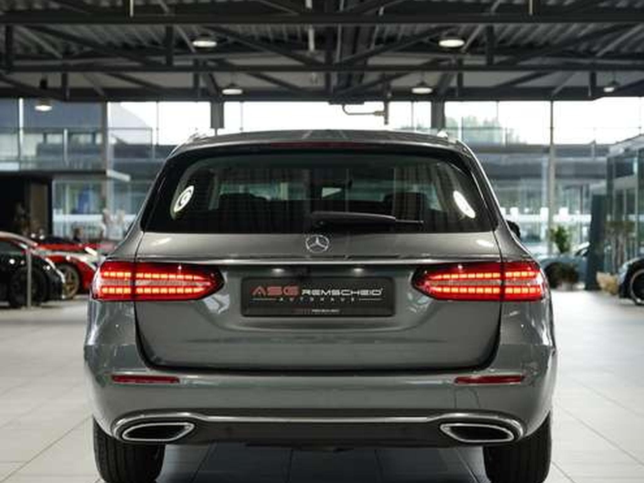 Mercedes E 220 T d 4M Avantgarde *1.H *AHK *MwSt. *WIDE (2020) - Photo 9