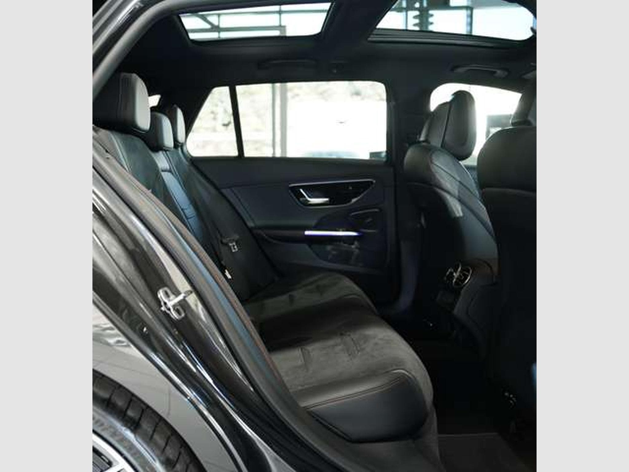 Mercedes C 43 AMG 4M T *2.H *20 *Perf-AGA *Pano *Distr+ (2023) - Photo 24