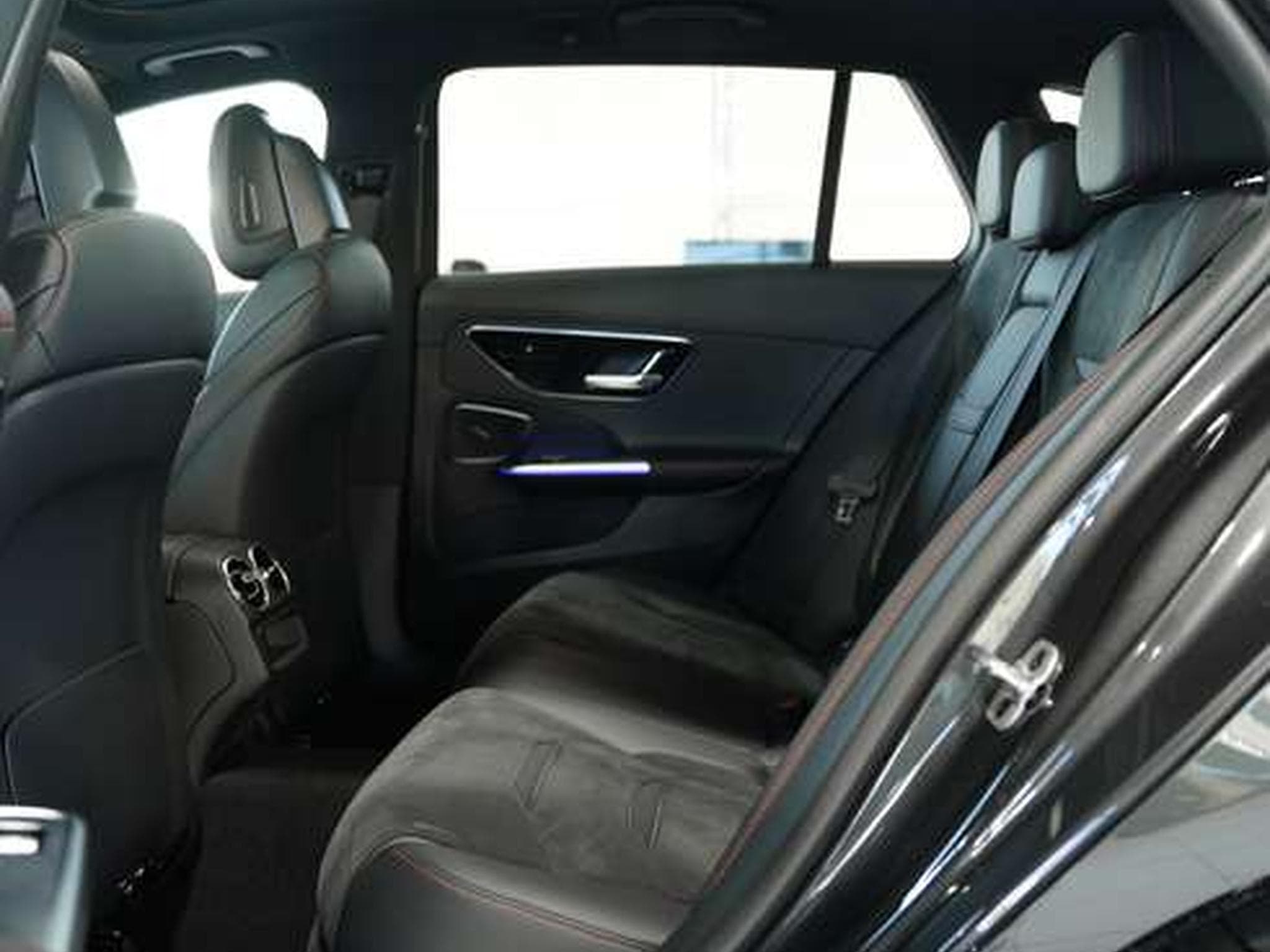 Mercedes C 43 AMG 4M T *2.H *20 *Perf-AGA *Pano *Distr+ (2023) - Photo 28