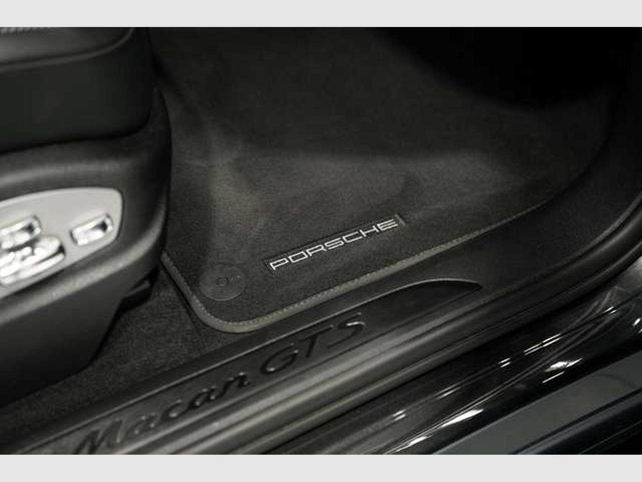 Porsche Macan GTS *21 *ACC *Pano *LUFT *Chrono *BOSE (2022) - Foto 16