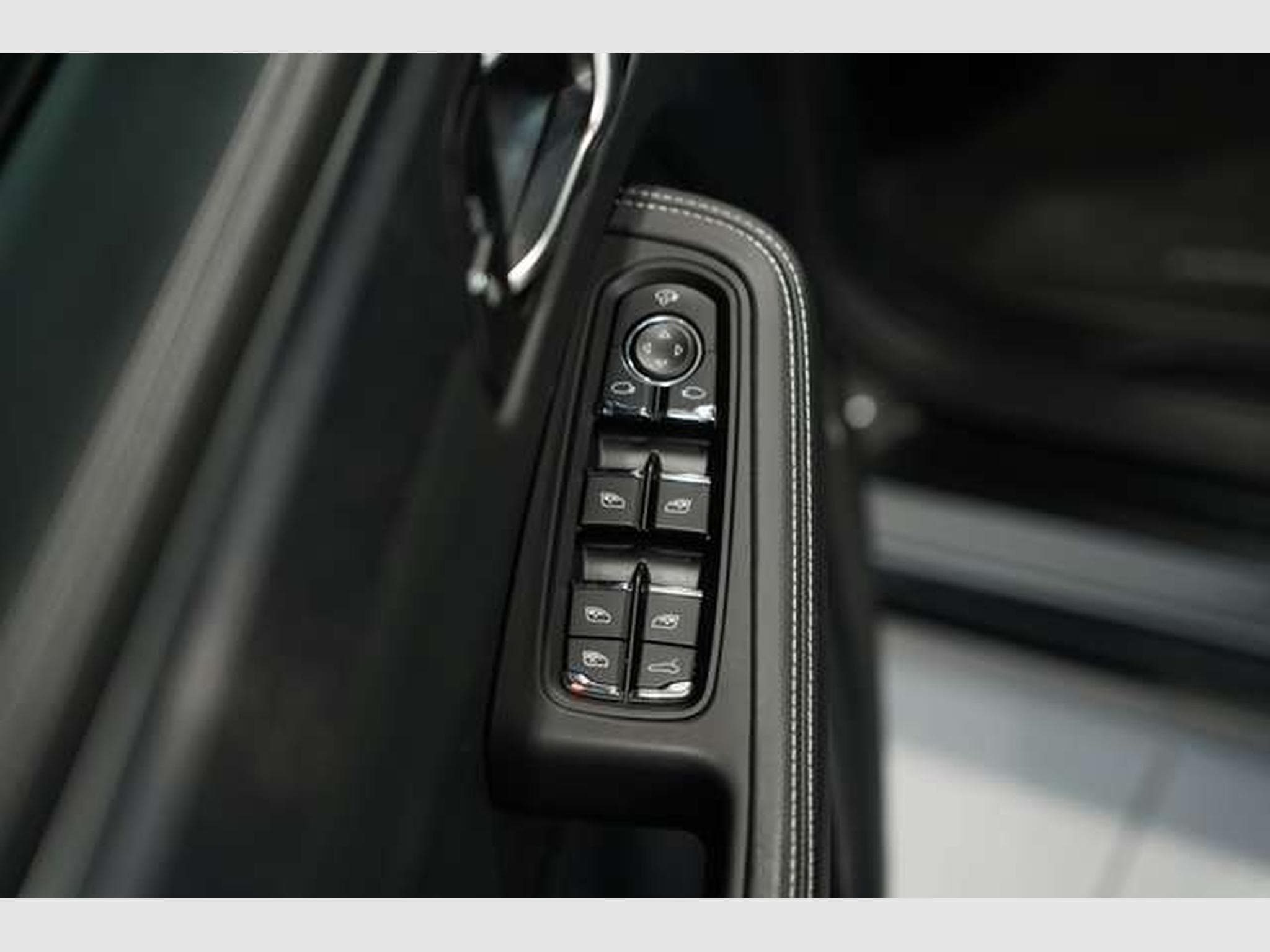 Porsche Macan GTS *21 *ACC *Pano *LUFT *Chrono *BOSE (2022) - Foto 28
