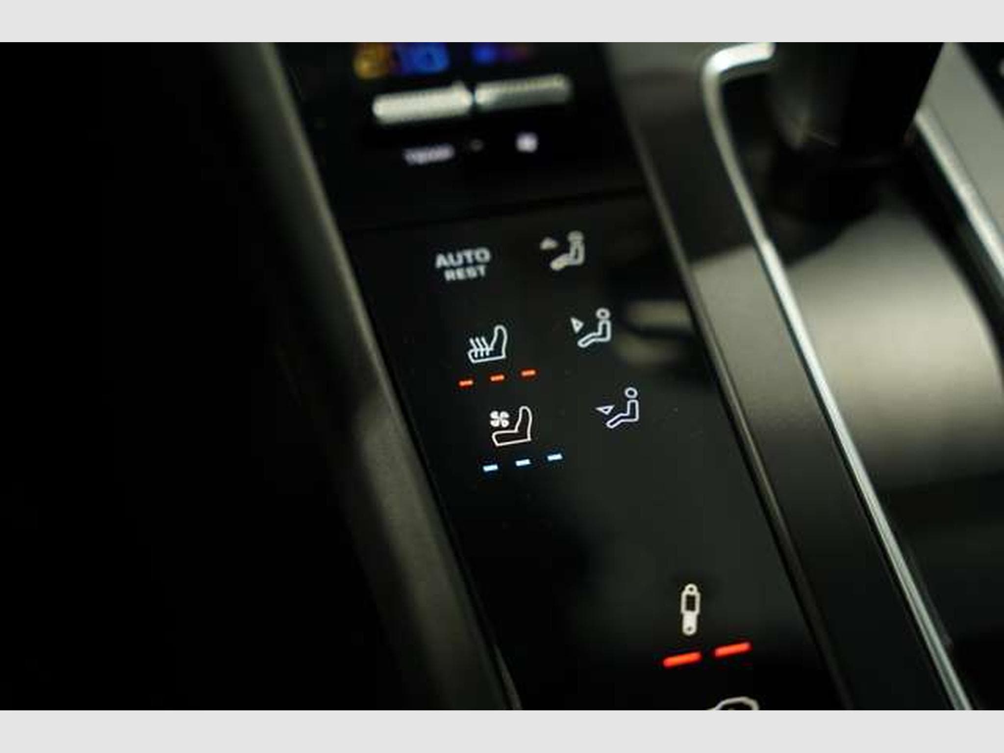 Porsche Macan GTS *21 *ACC *Pano *LUFT *Chrono *BOSE (2022) - Foto 35