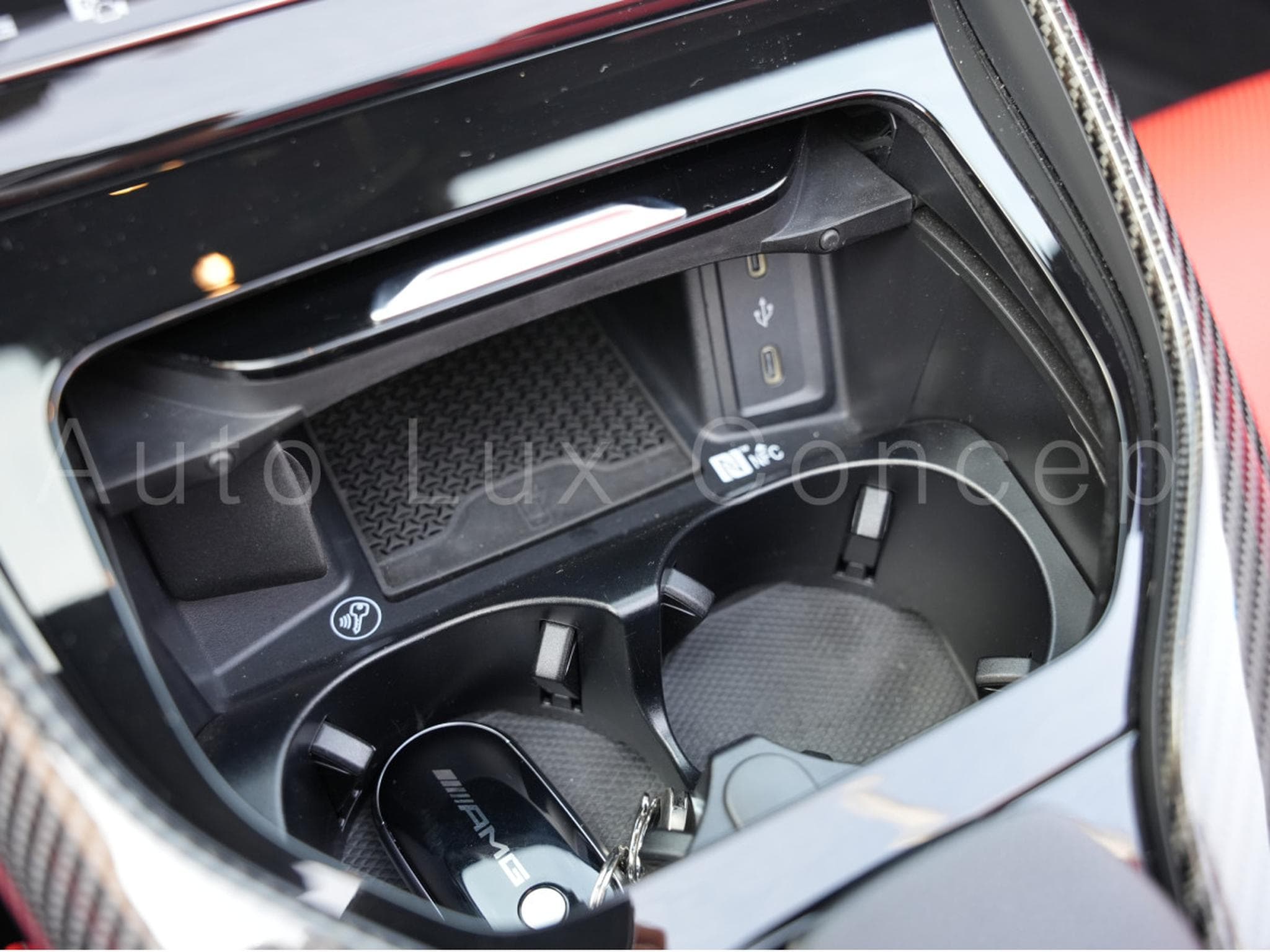 Mercedes SL 63 AMG ROADSTER/CARBON/PREMIUM PLUS (2024) - Photo 18