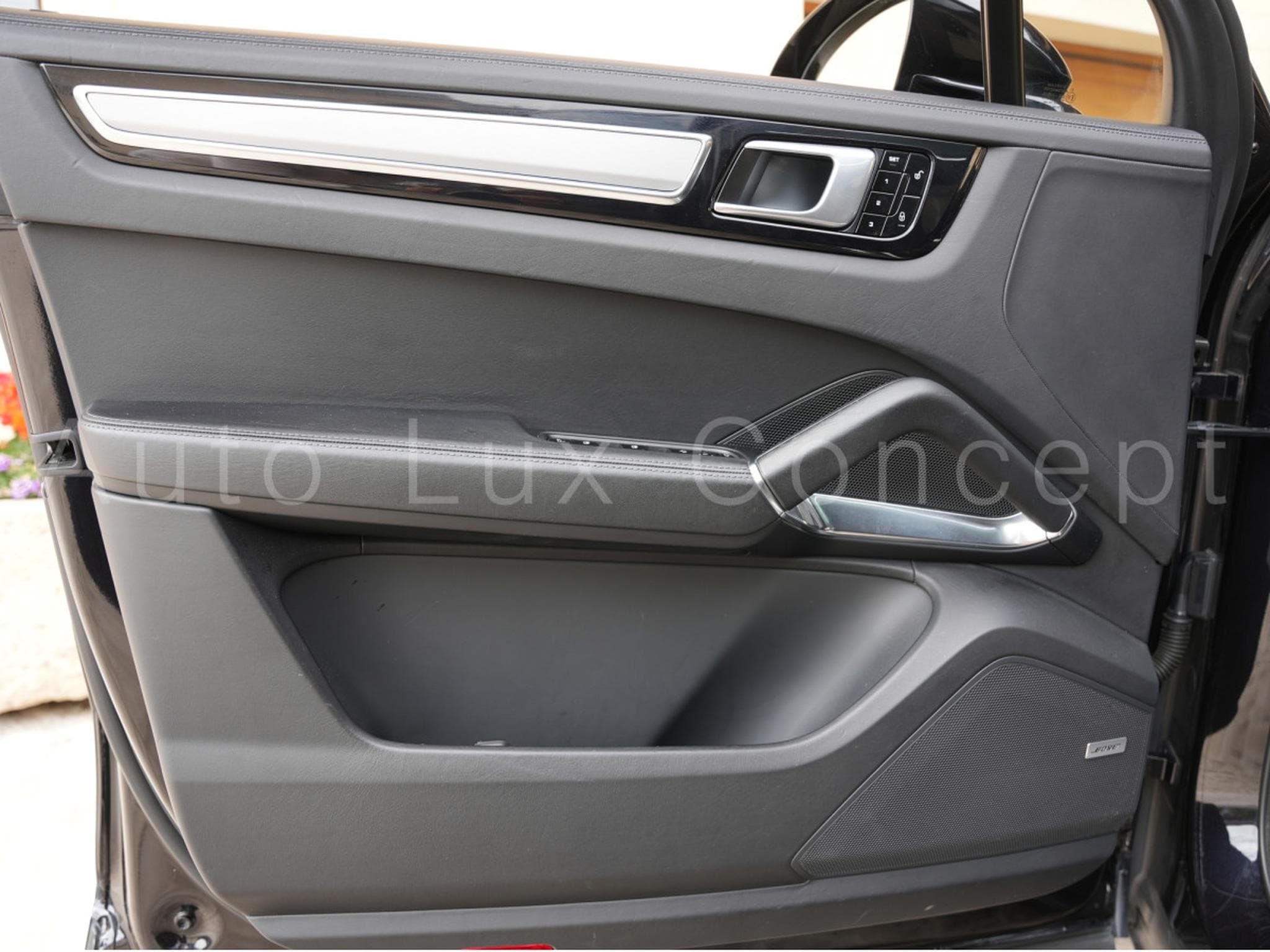 Porsche Cayenne TURBO/Pano/Keyless/Bose (2018) - Photo 17