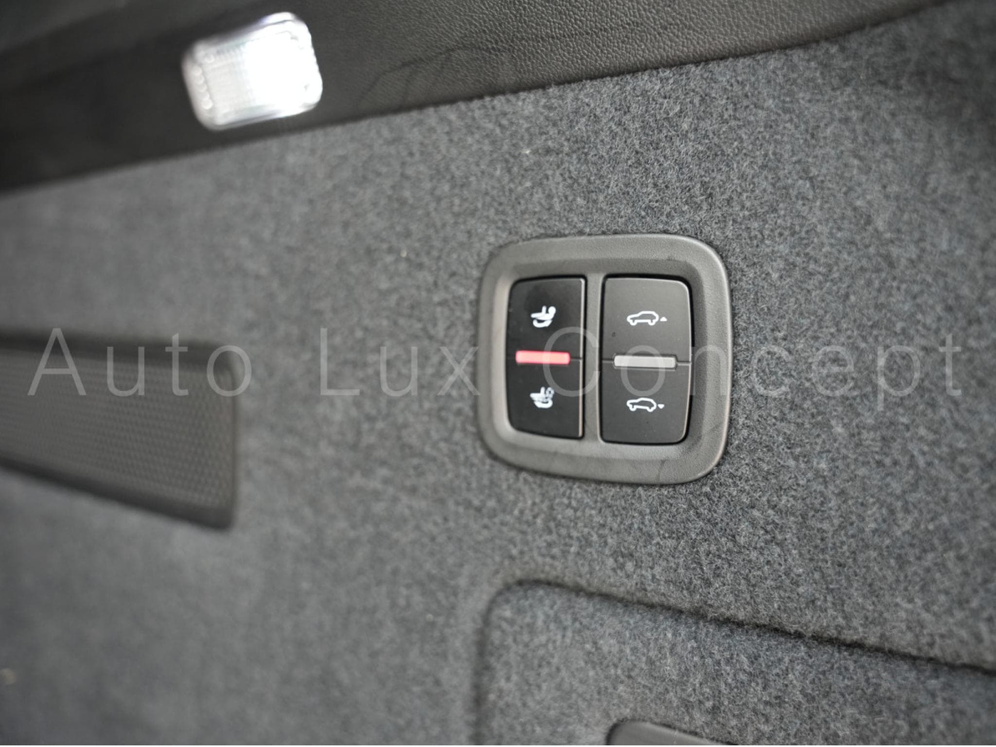 Porsche Cayenne TURBO/Pano/Keyless/Bose (2018) - Photo 26