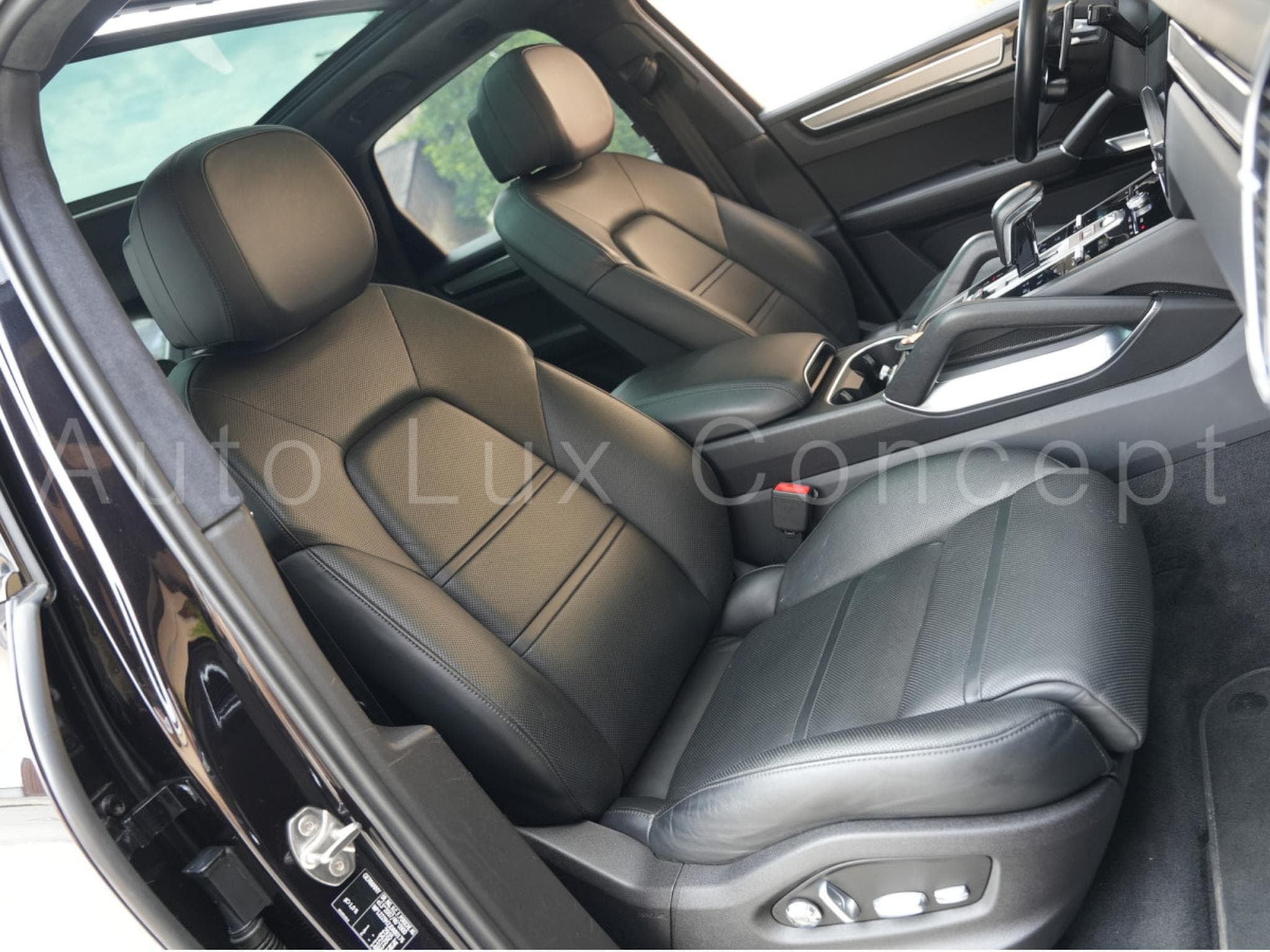 Porsche Cayenne TURBO/Pano/Keyless/Bose (2018) - Photo 8