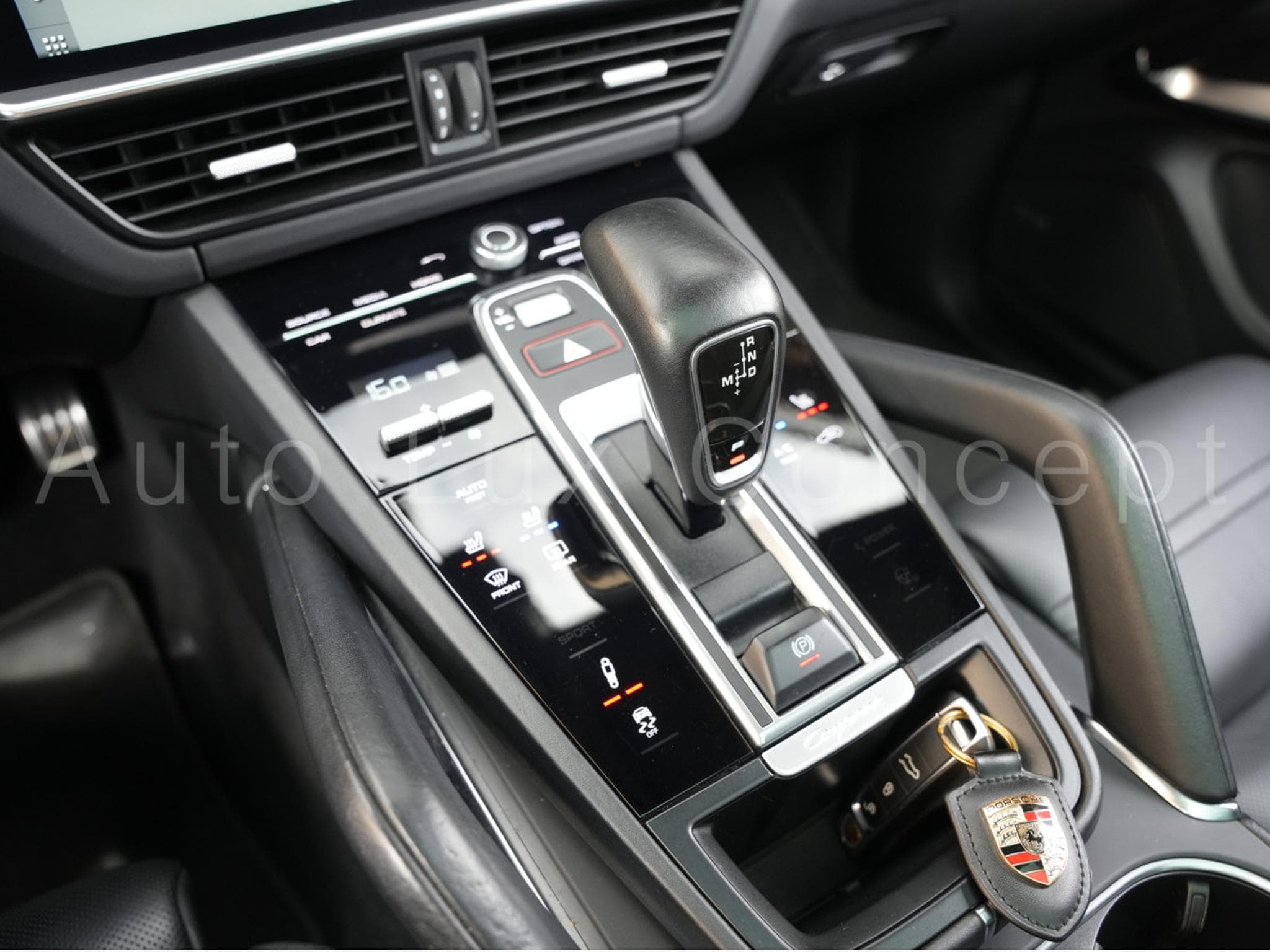 Porsche Cayenne TURBO/Pano/Keyless/Bose (2018) - Photo 9