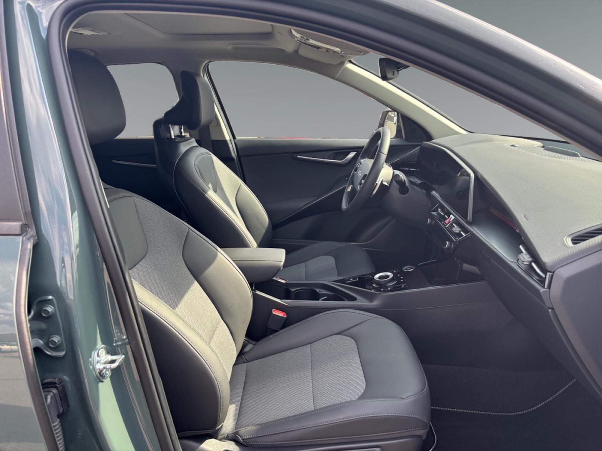Kia Niro Pulse PHEV 1.6 GDI 183 6DCT (2025) - Photo 14