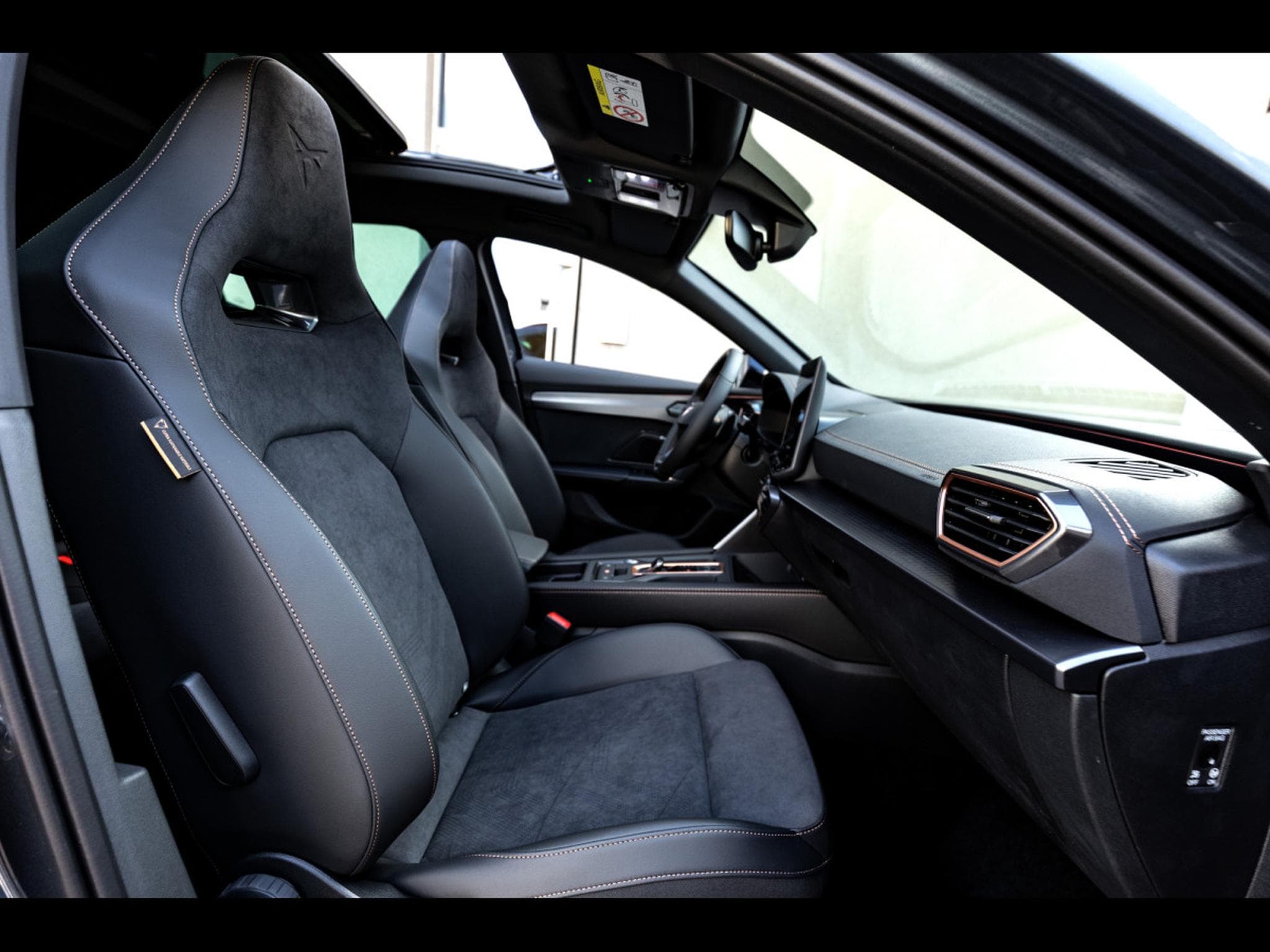 Cupra Formentor VZ 2.0 TSI 333 DSG7 4DRIVE (FACELIFT) – PACK SKYLINE - MAGNE (2025) - Photo 16