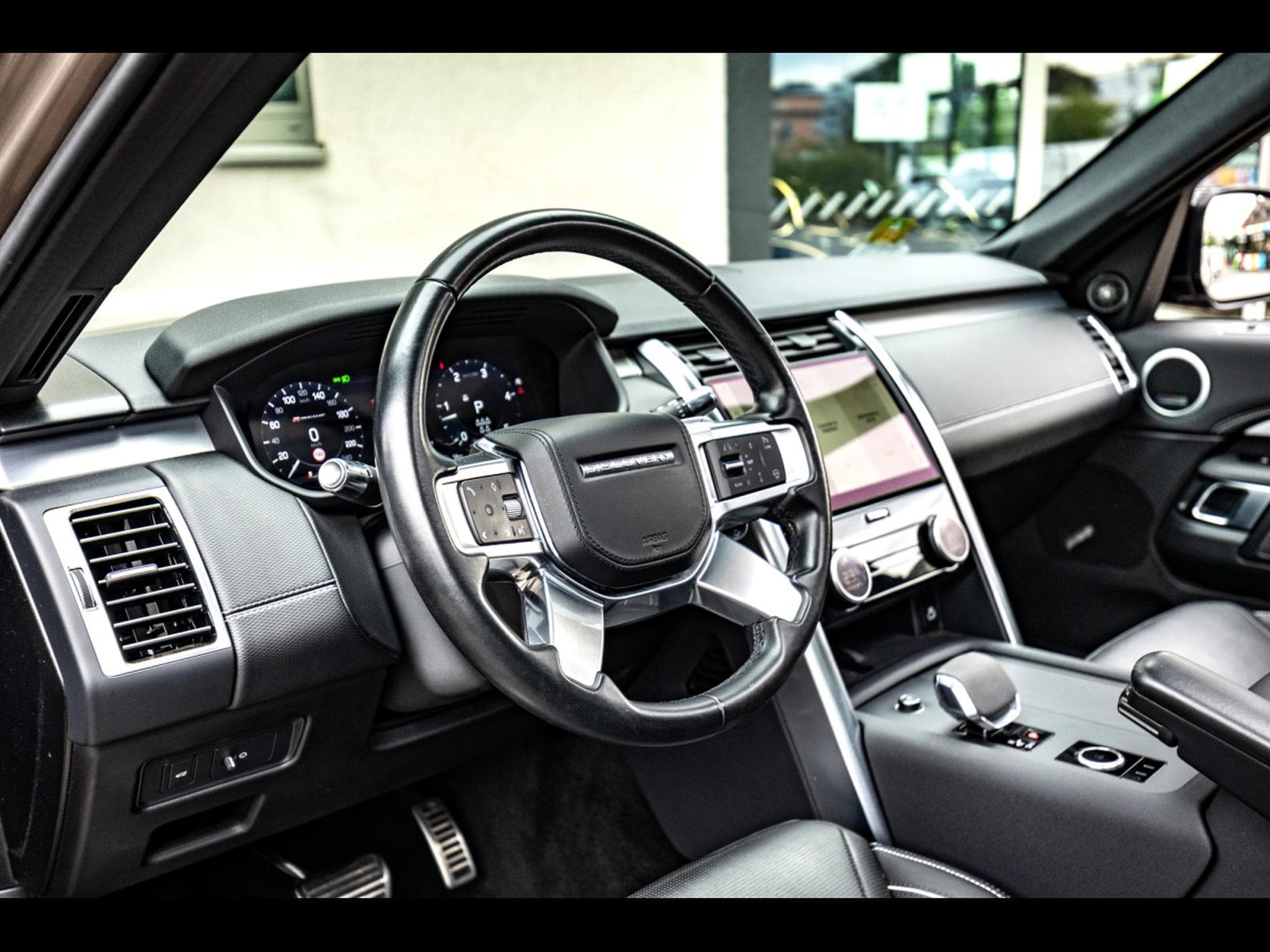 Land-Rover Discovery 3.0 D250 MHEV AWD R-DYNAMIC HSE - 7 PLACES - PACK DYNAMIC BL (2021) - Photo 10