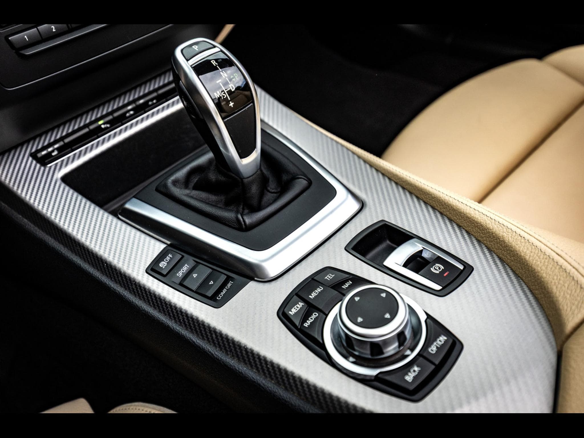 BMW Z4 ROADSTER SDRIVE 35I AUTO M SPORT - BLACK SAPPHIRE METALLIC (2013) - Photo 16