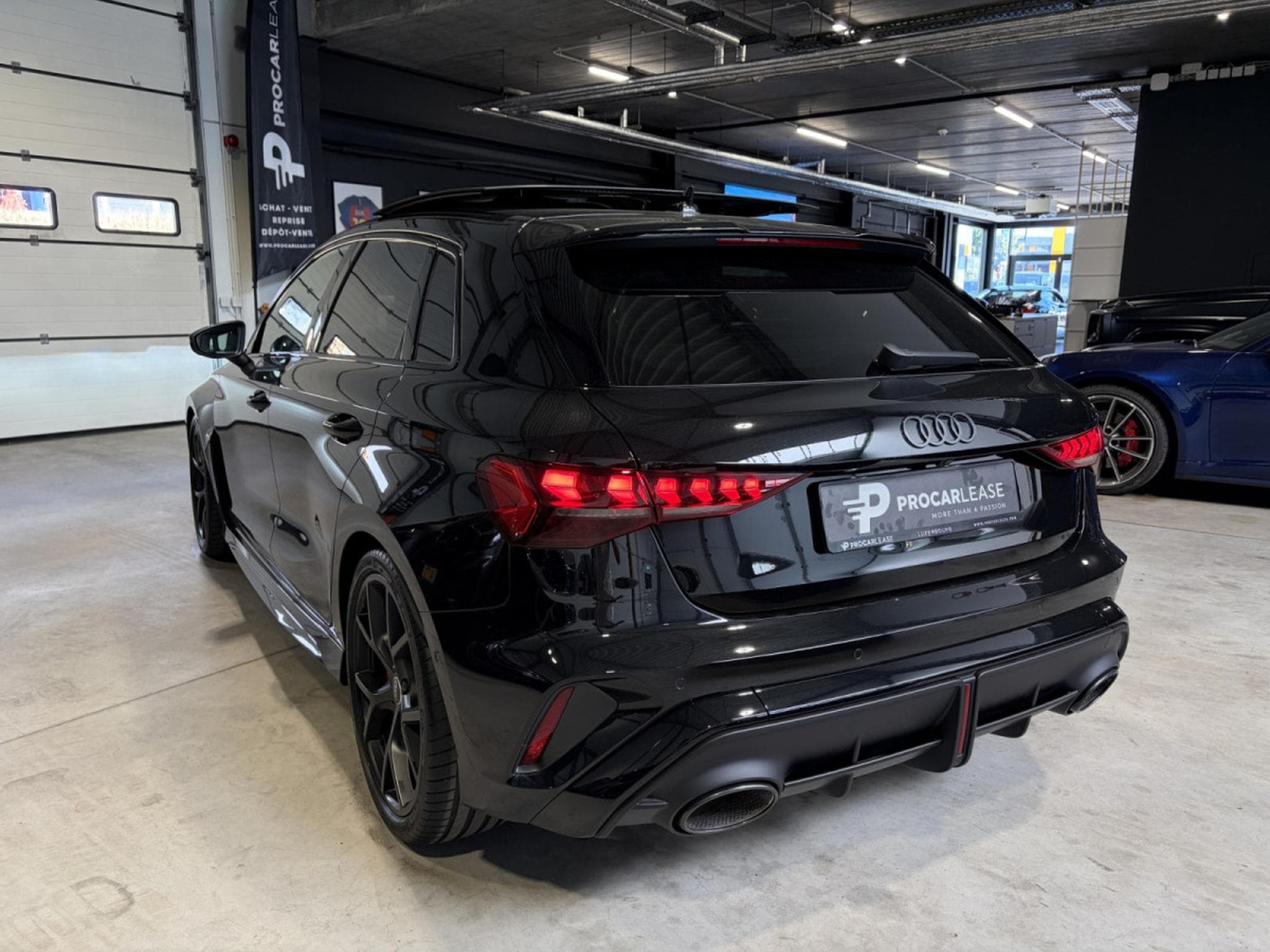 Audi RS3 2.5 TFSI SPORTBACK QUATTRO/ MAGNETIC RIDE/SPORT RS/360°/SONO (2026) - Photo 13