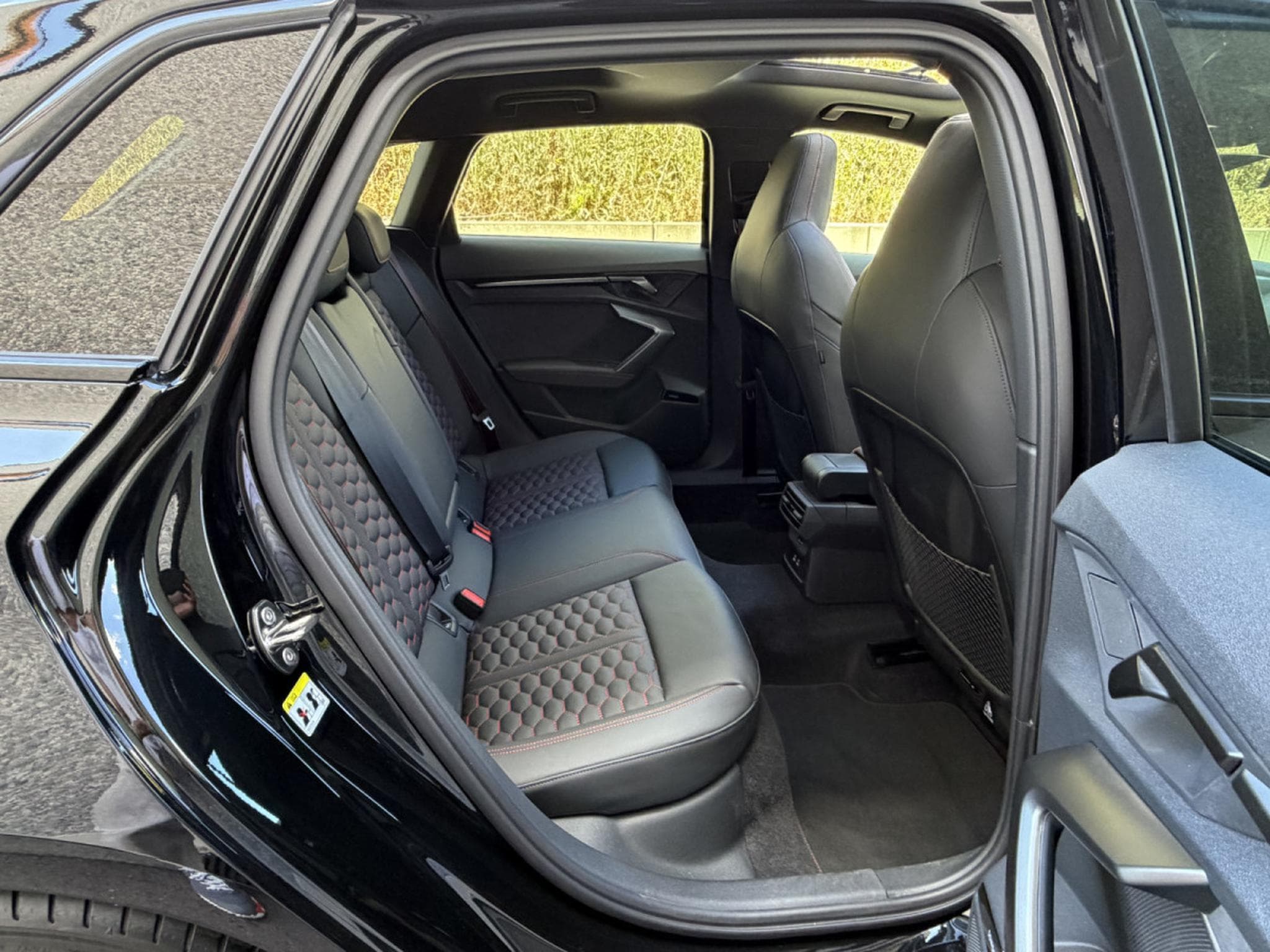 Audi RS3 2.5 TFSI SPORTBACK QUATTRO/ MAGNETIC RIDE/SPORT RS/360°/SONO (2026) - Photo 17