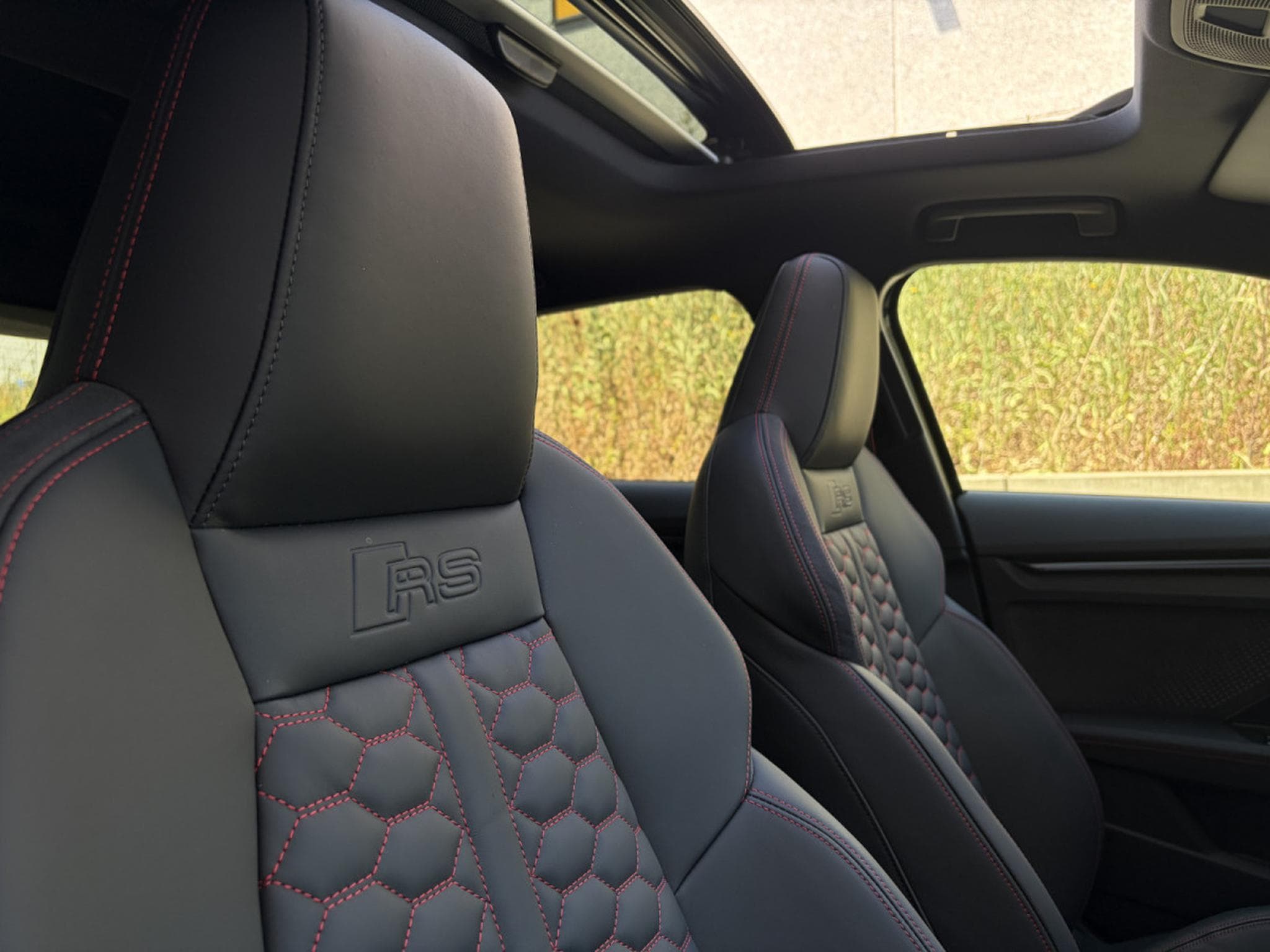 Audi RS3 2.5 TFSI SPORTBACK QUATTRO/ MAGNETIC RIDE/SPORT RS/360°/SONO (2026) - Photo 22