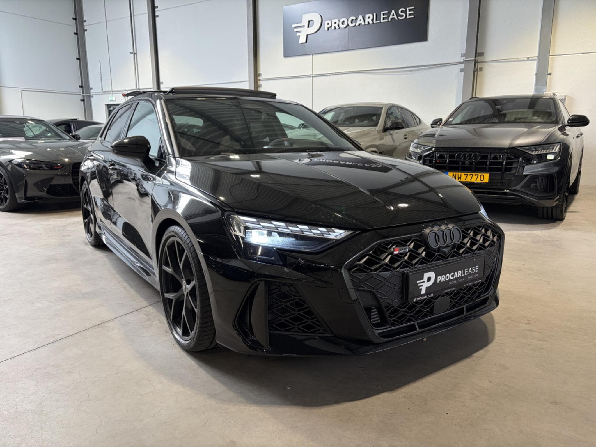 Audi RS3 2.5 TFSI SPORTBACK QUATTRO/ MAGNETIC RIDE/SPORT RS/360°/SONO (2026) - Photo 6