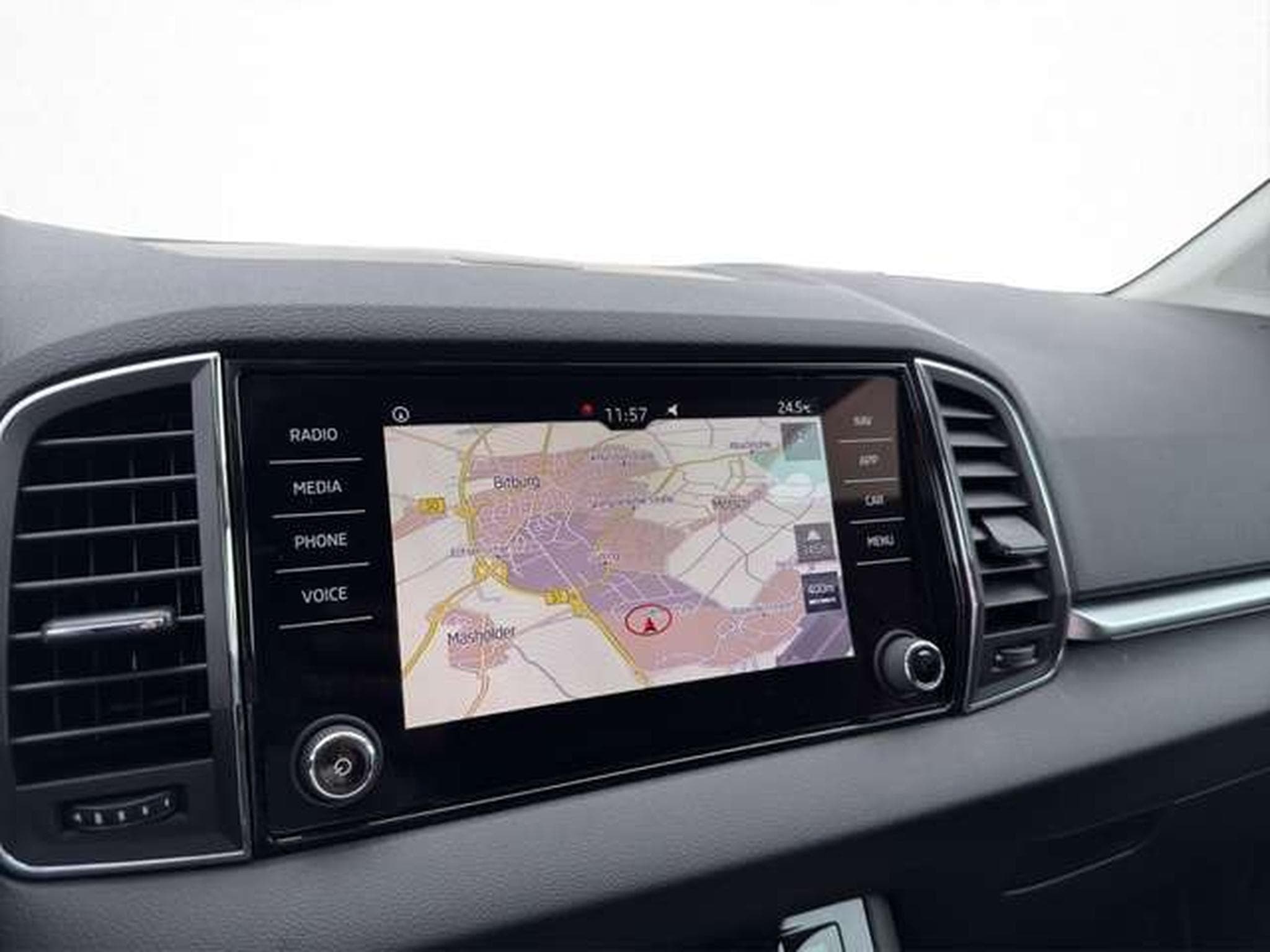 Skoda Karoq 1,5/Navi/AHK/PDC/SHZ/17"/el. Heckklappe (2018) - Foto 21