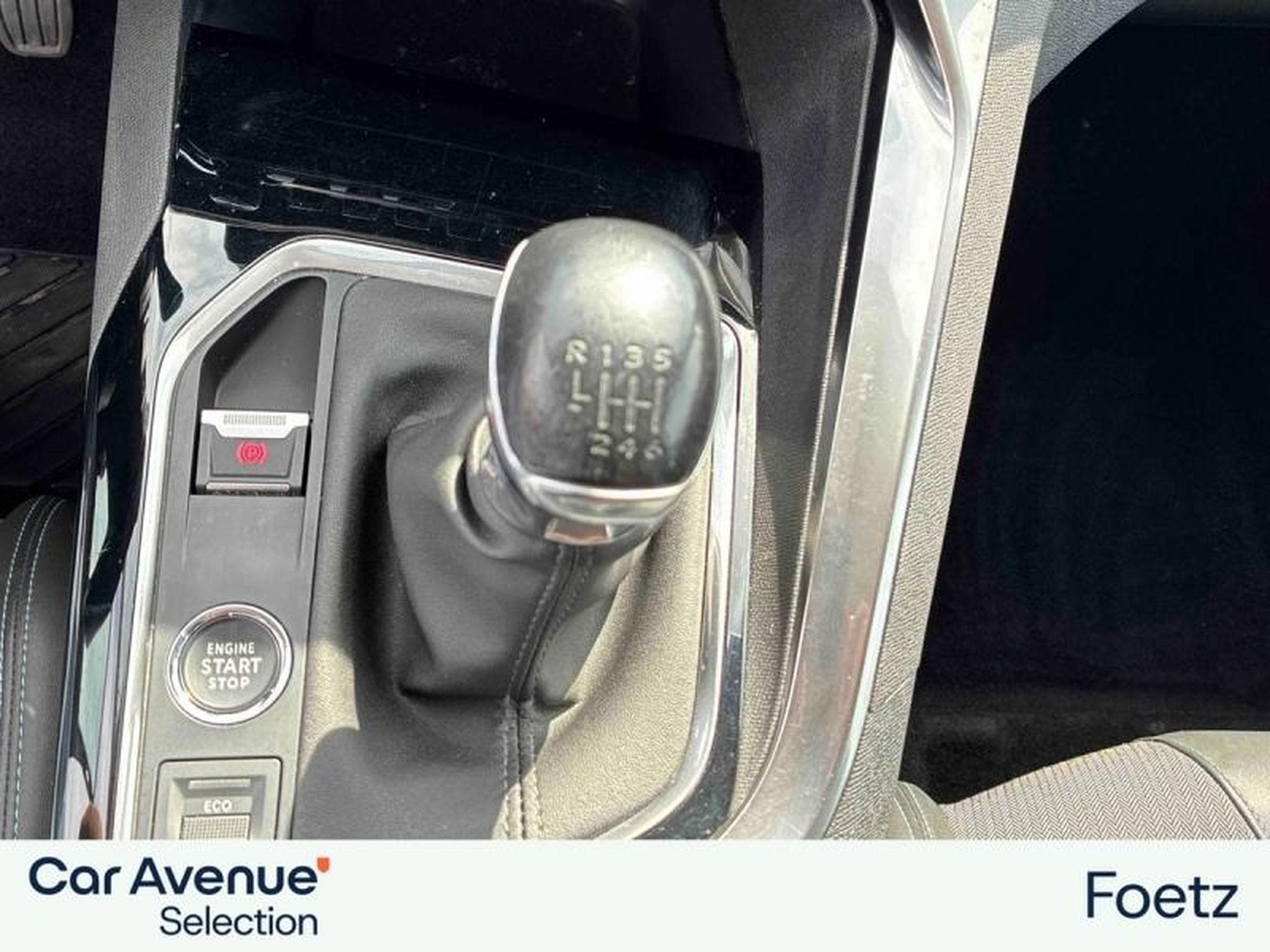 PEUGEOT 5008 1.2 PureTech 130ch S&S Allure Pack (2021) - Photo 10