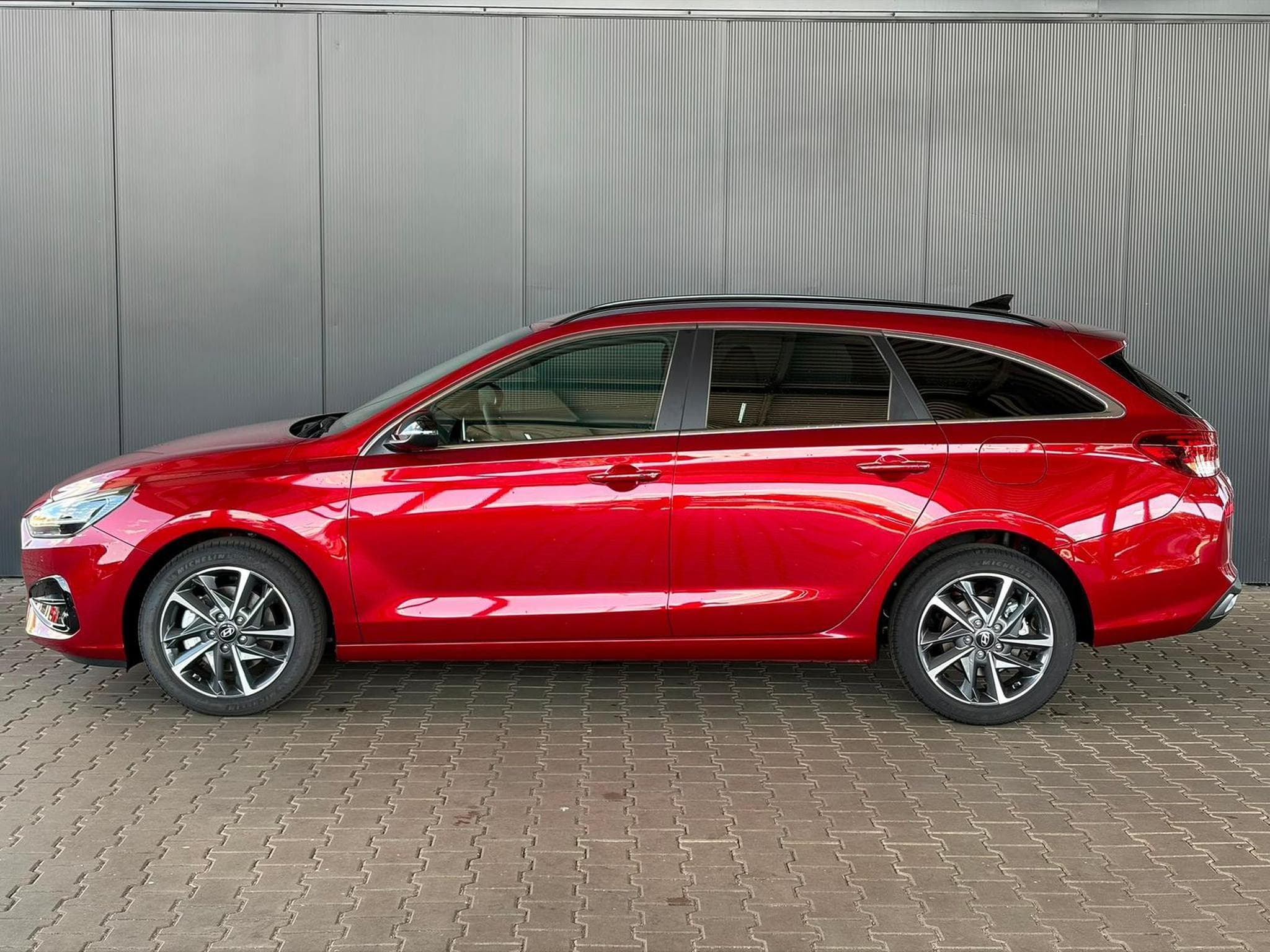 Hyundai i30 Standard (2025) - Photo 2