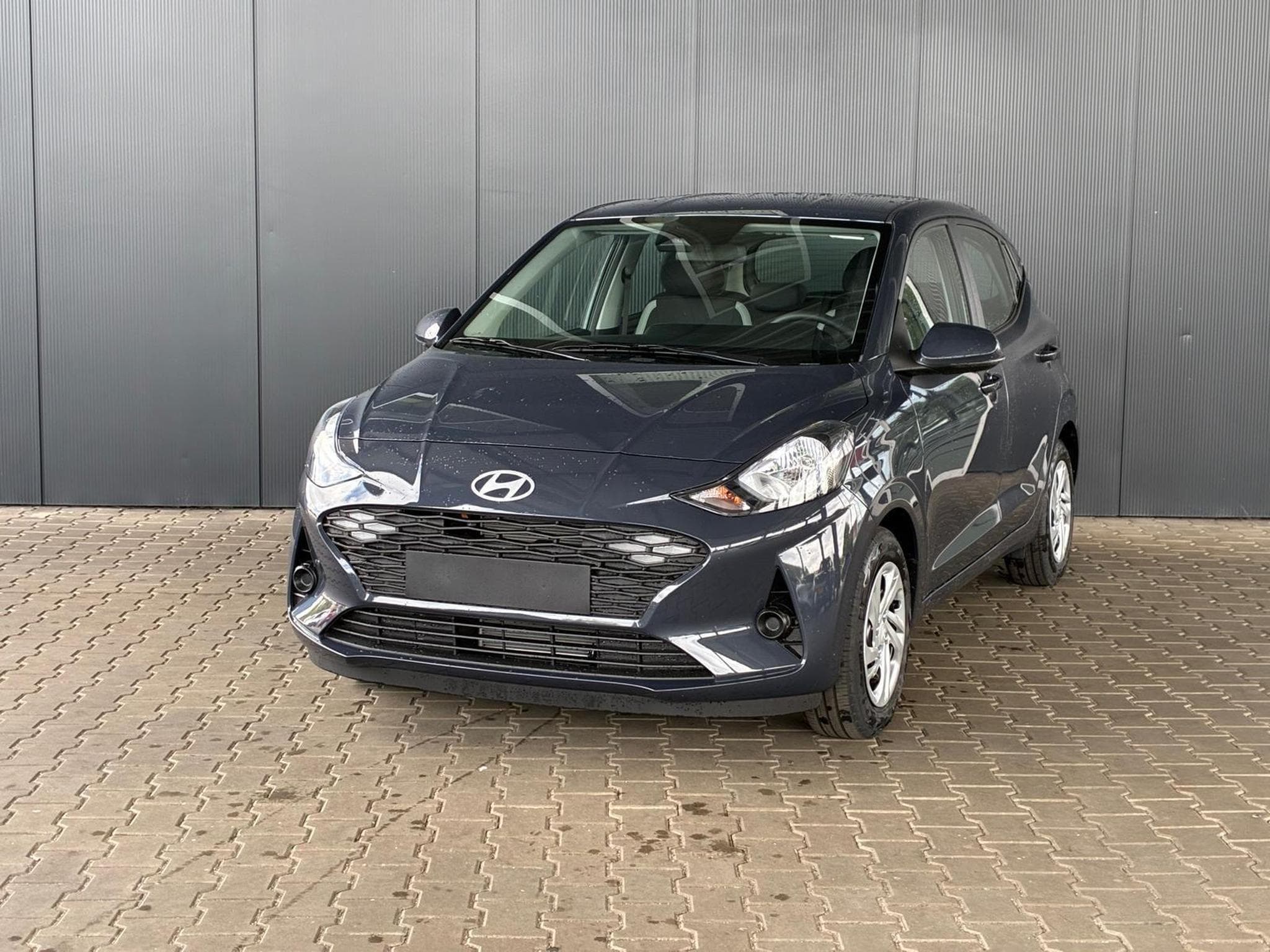 Hyundai i10 Standard (2025) - Photo 1