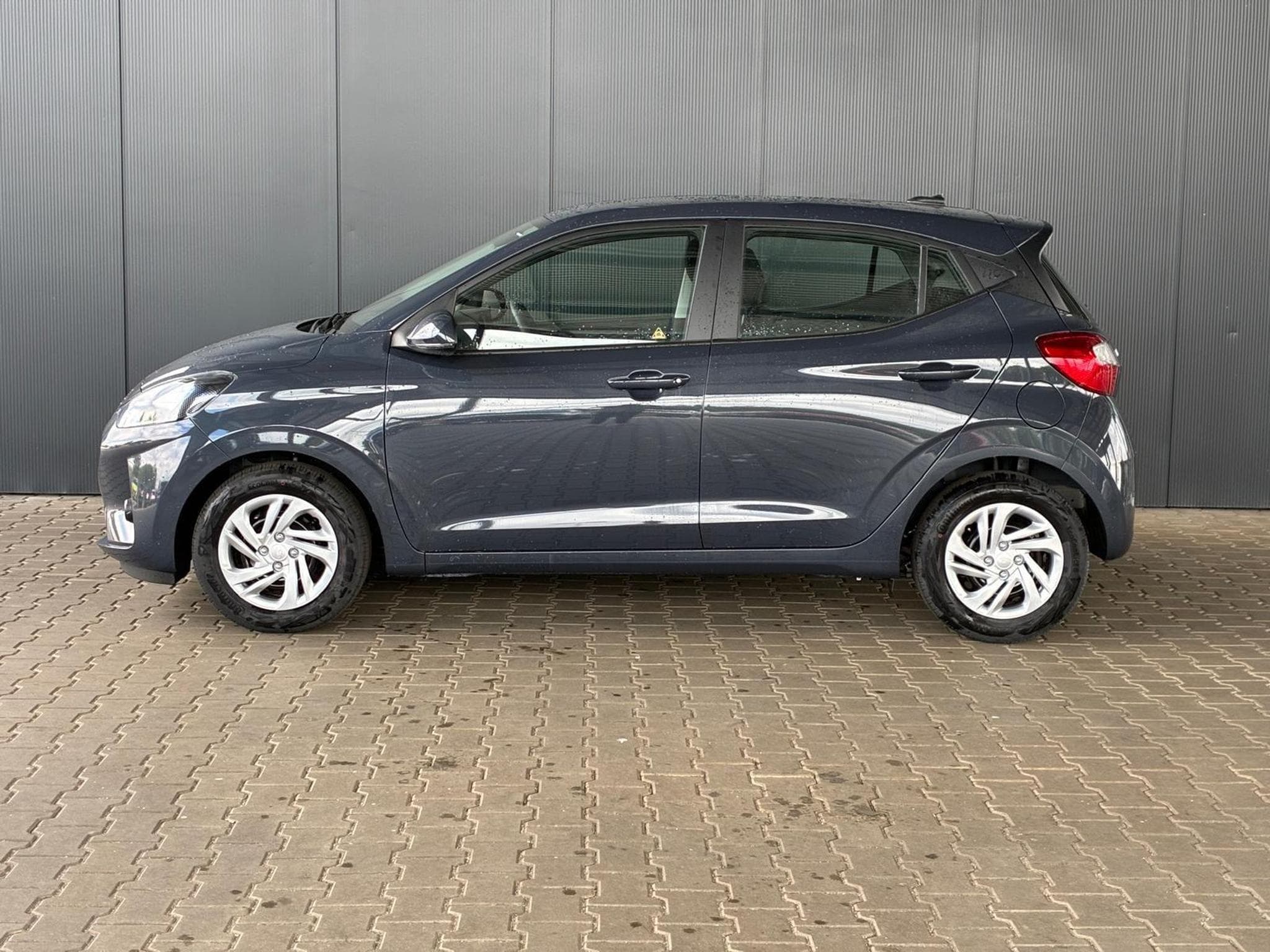 Hyundai i10 Standard (2025) - Photo 2